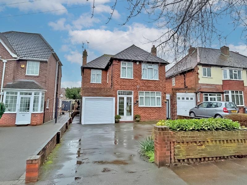 Woden Road East, Wednesbury