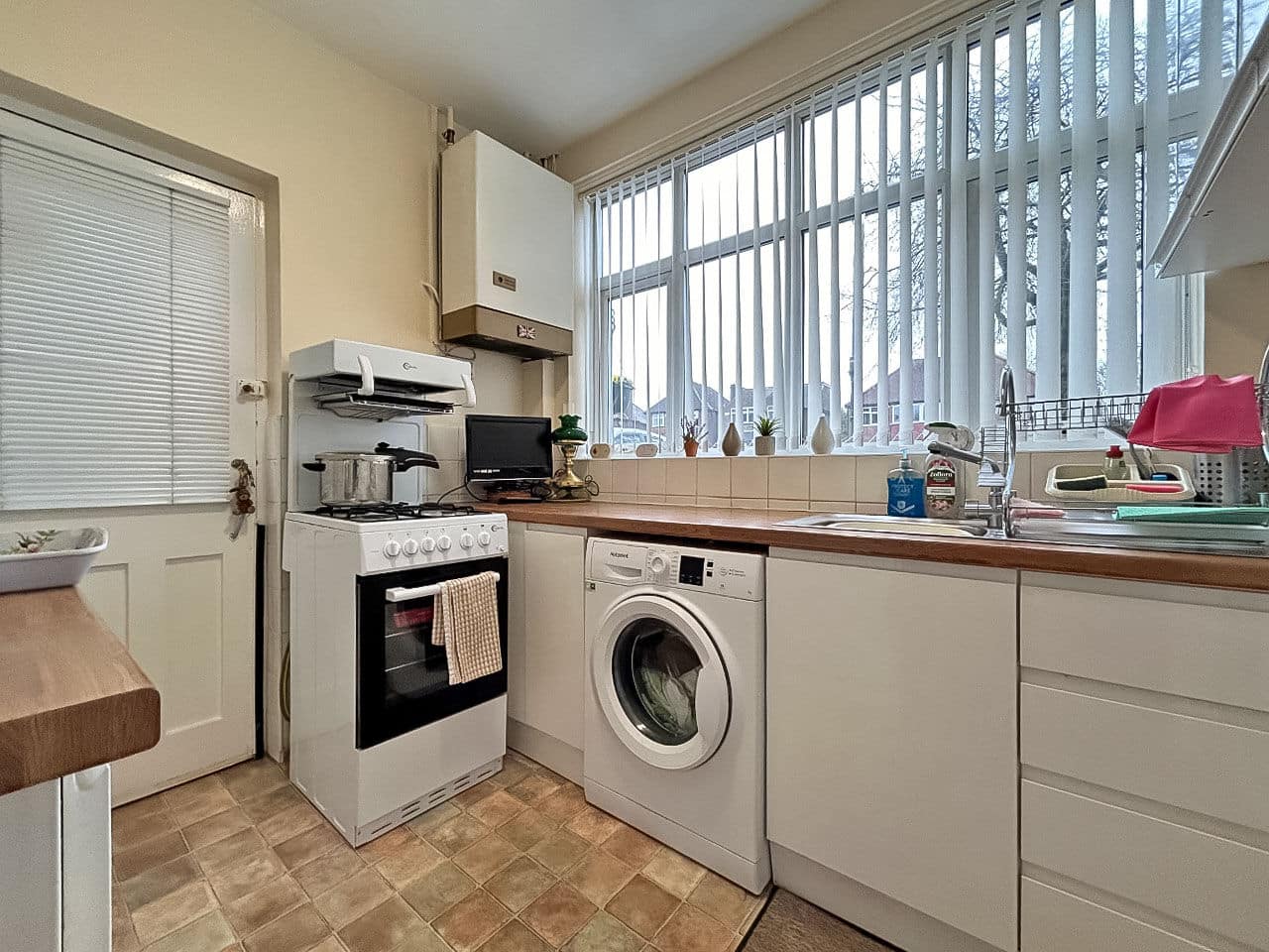 Woden Road East, Wednesbury