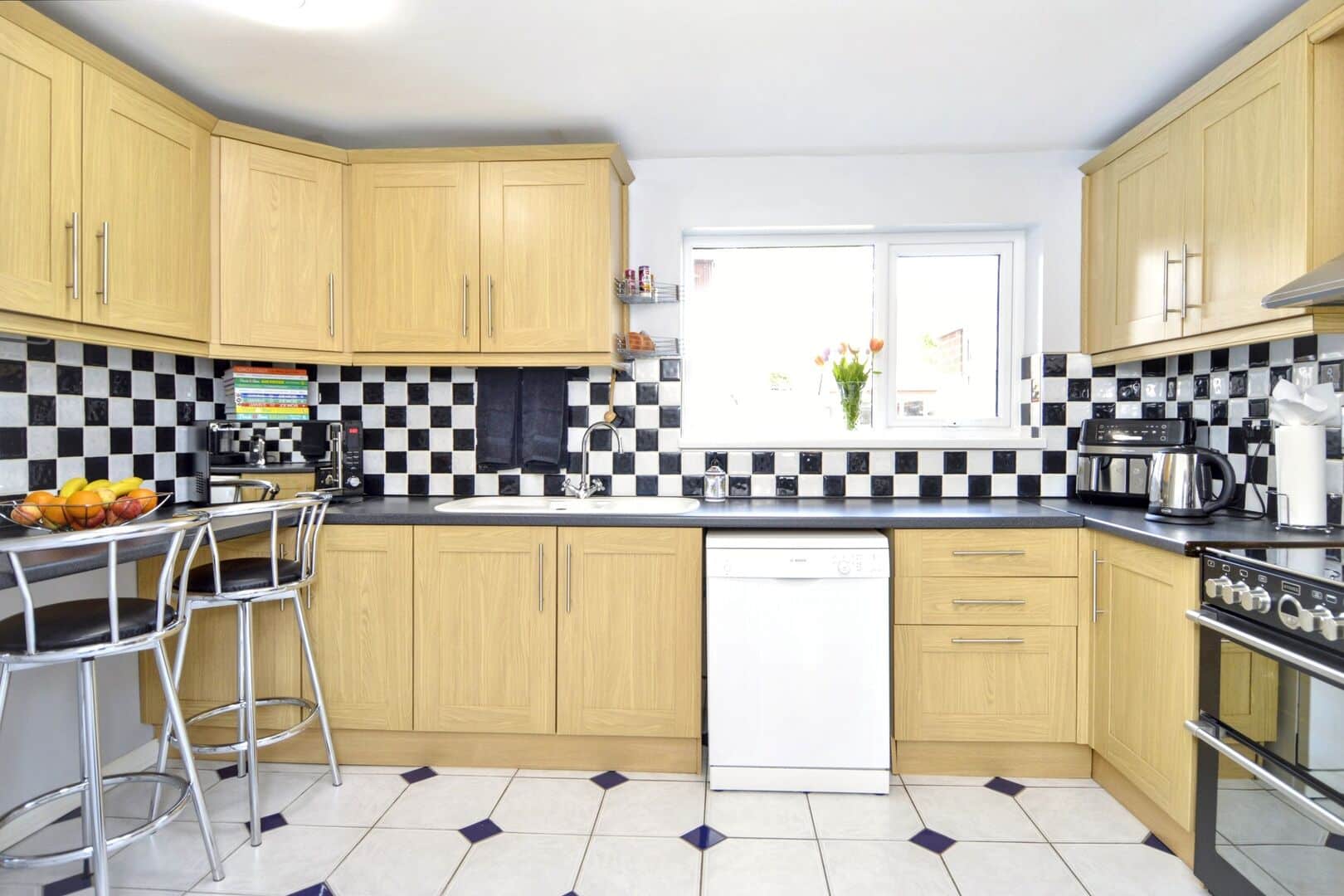 Woden Road South, Wednesbury