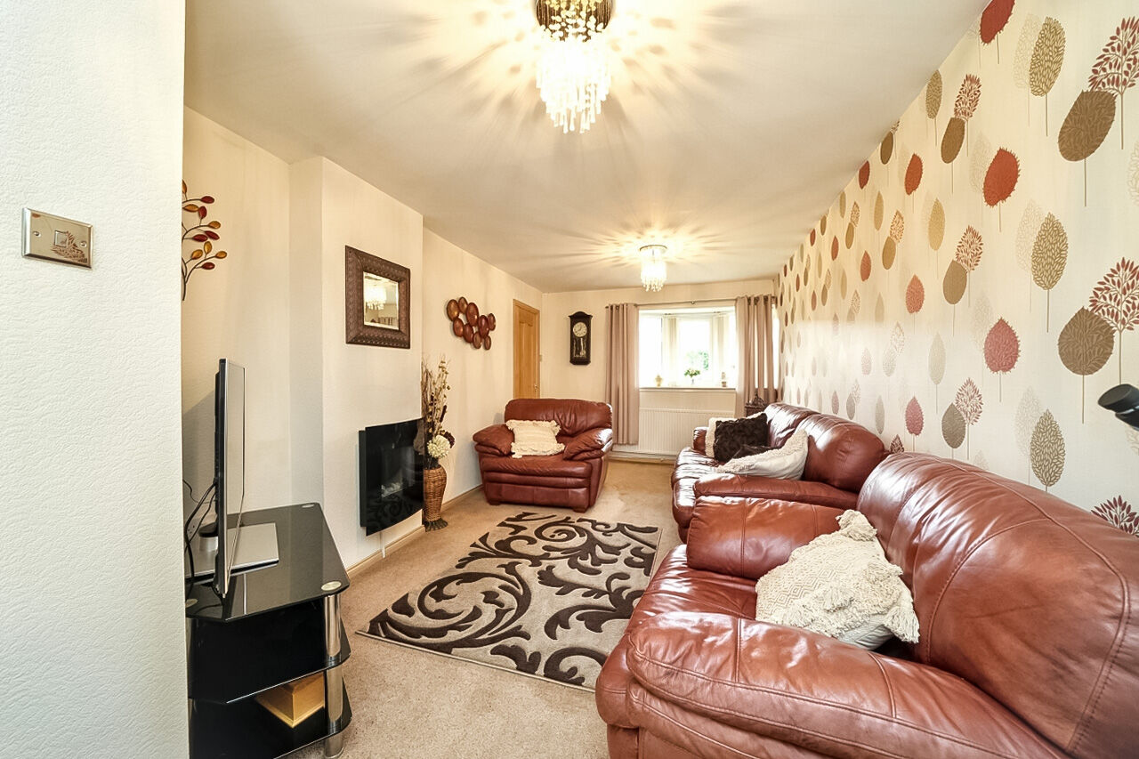Lewis Close, Willenhall