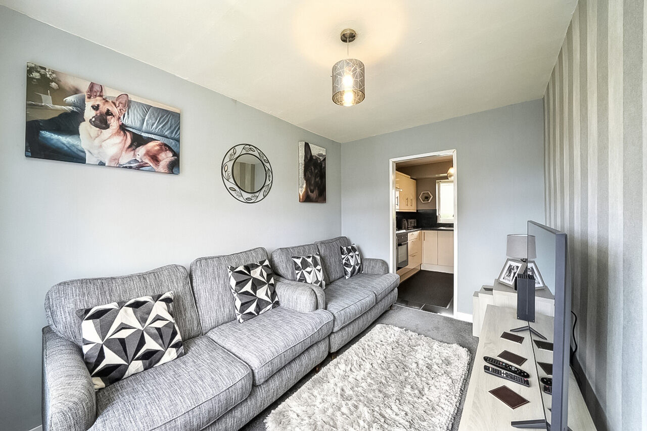 Lewis Close, Willenhall