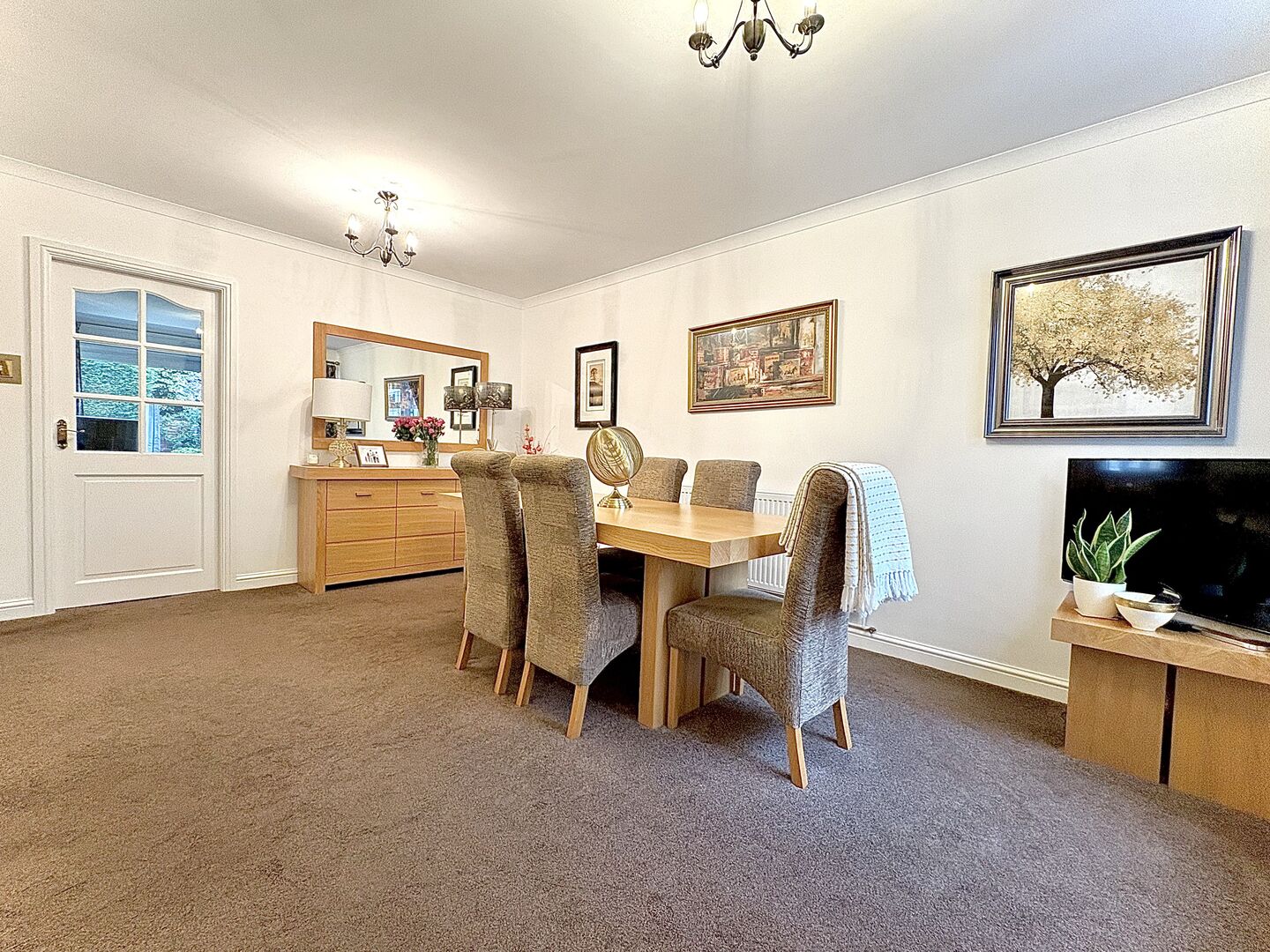 Melford Close, SEDGLEY, DY3 3QU