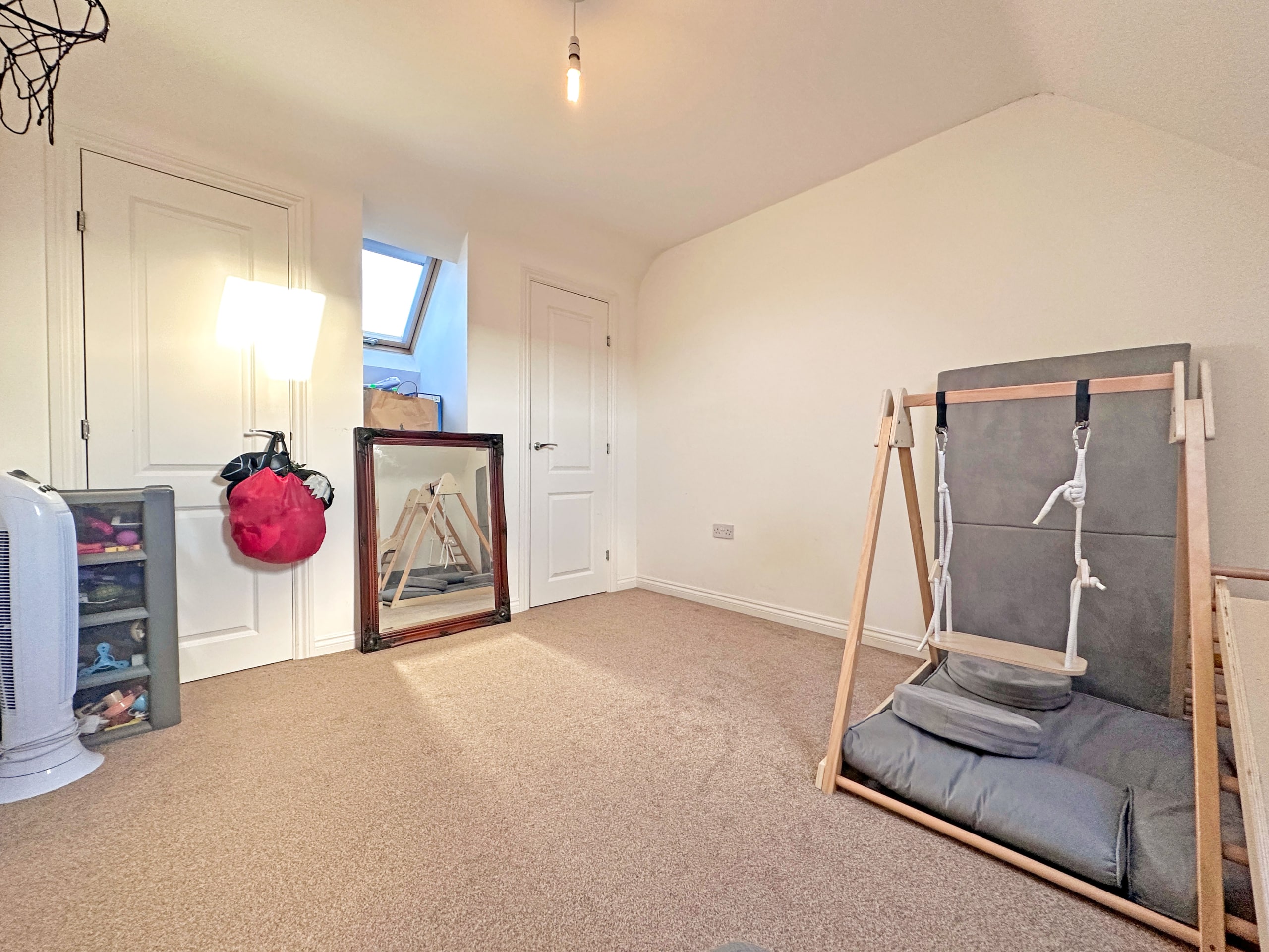Thursfield Road, TIPTON, DY4 8TJ