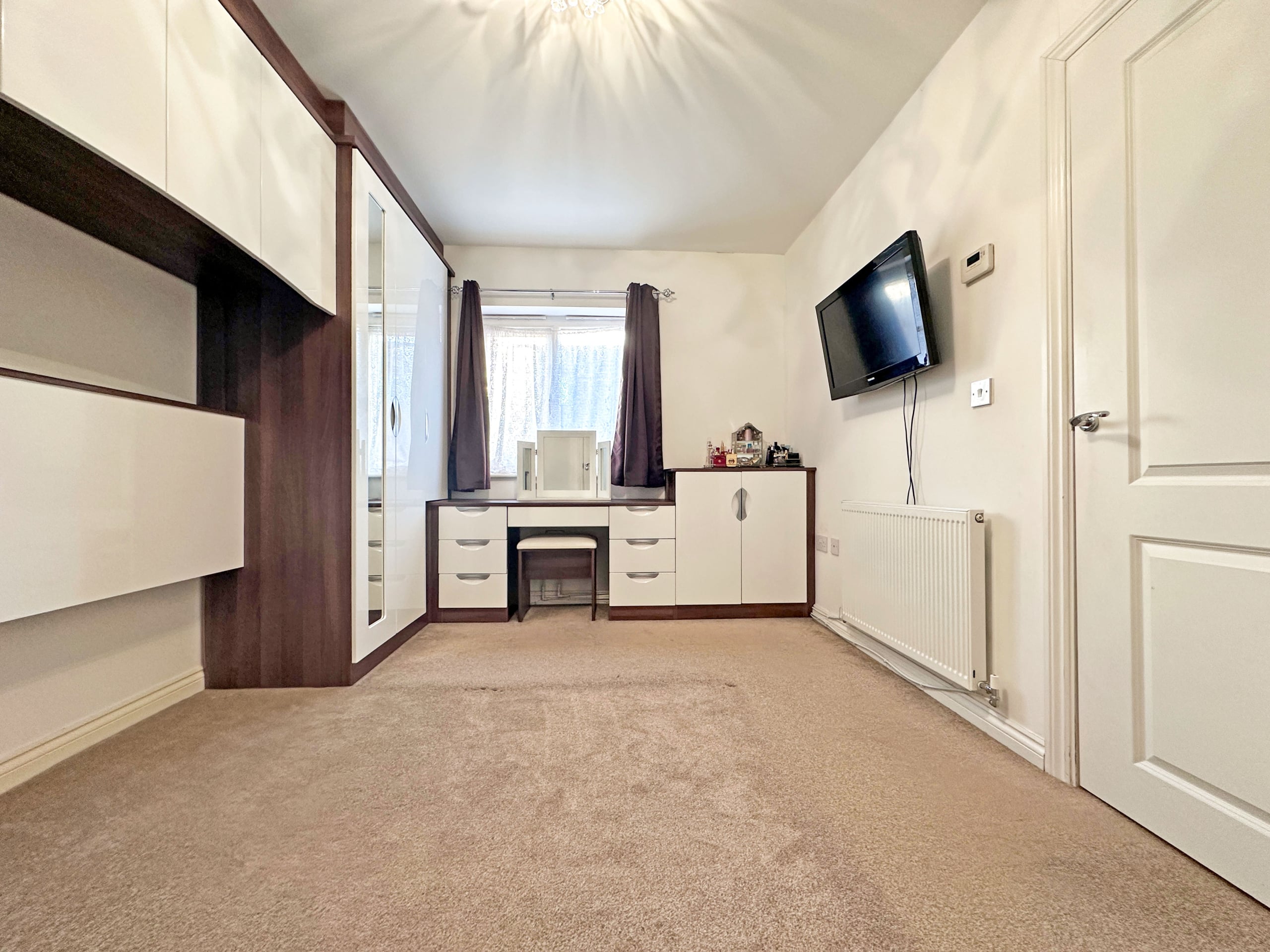 Thursfield Road, TIPTON, DY4 8TJ