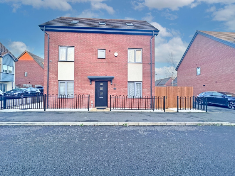 Thursfield Road, TIPTON, DY4 8TJ