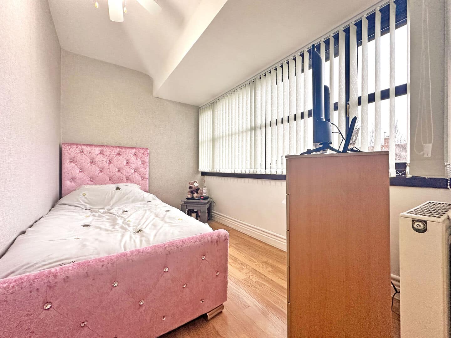 Elizabeth Walk, TIPTON, DY4 0AZ