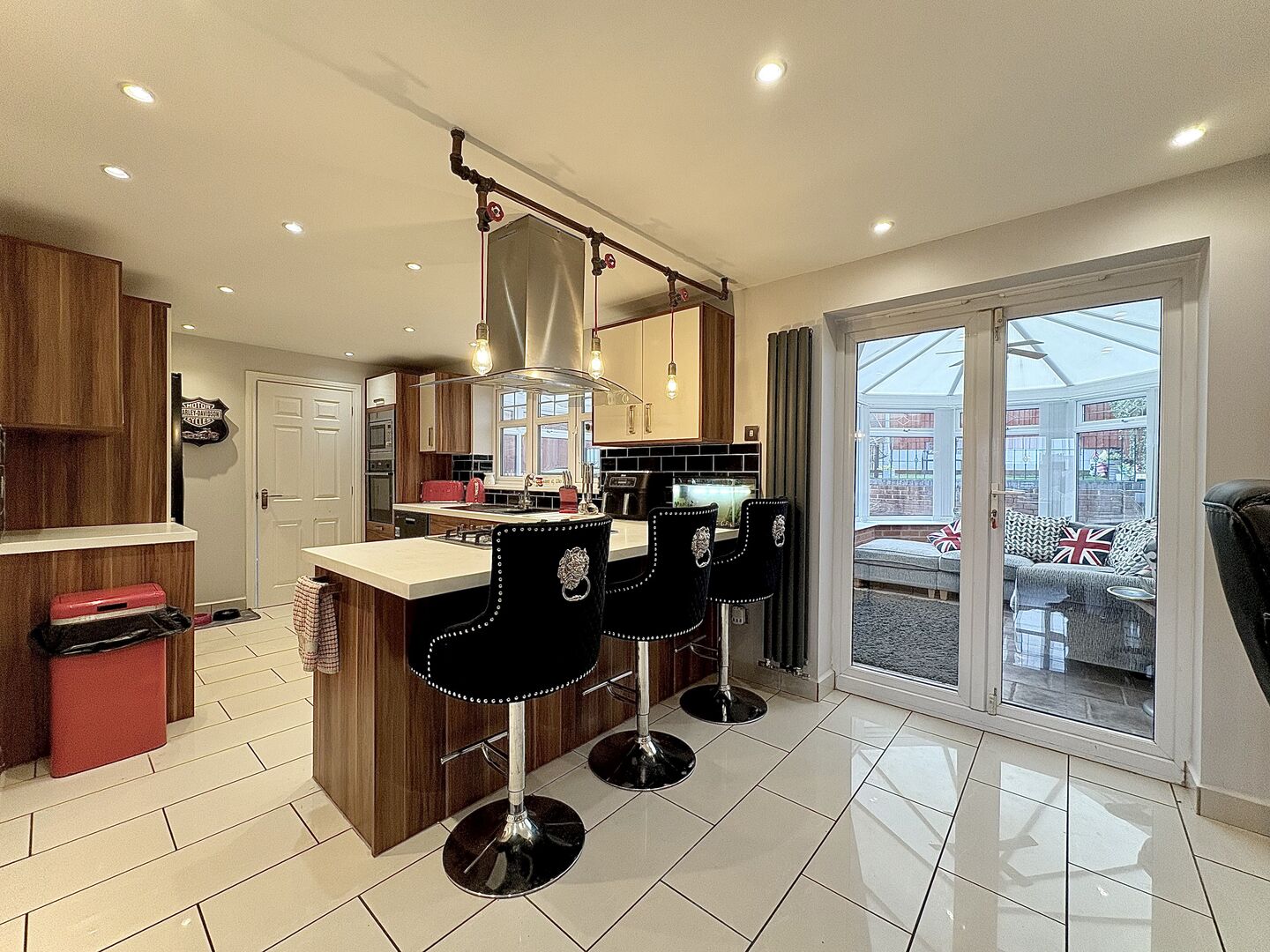 Winrush Close, LOWER GORNAL, DY3 2NE