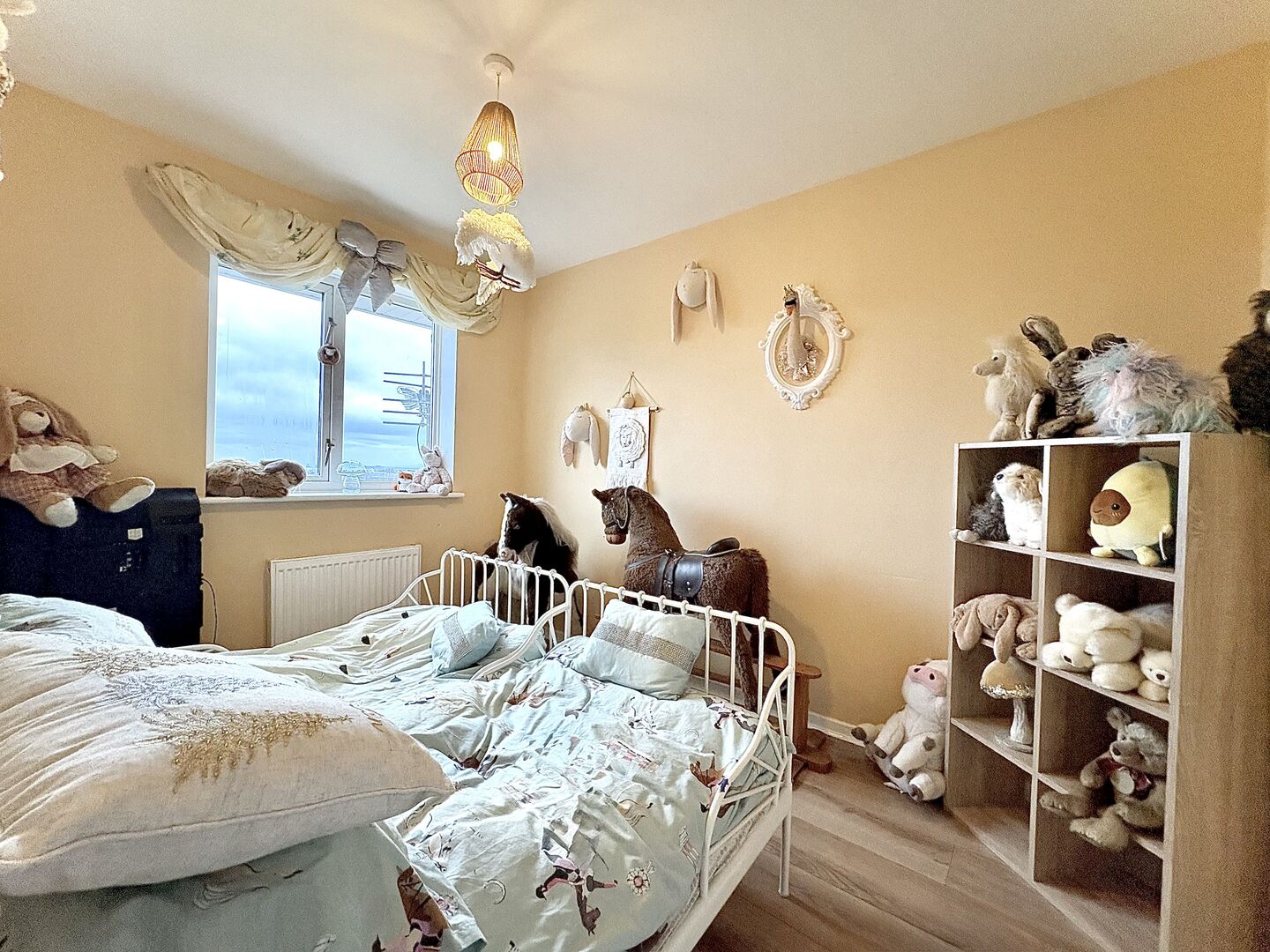 Osberton Drive, MILKING BANK, DY1 2UG