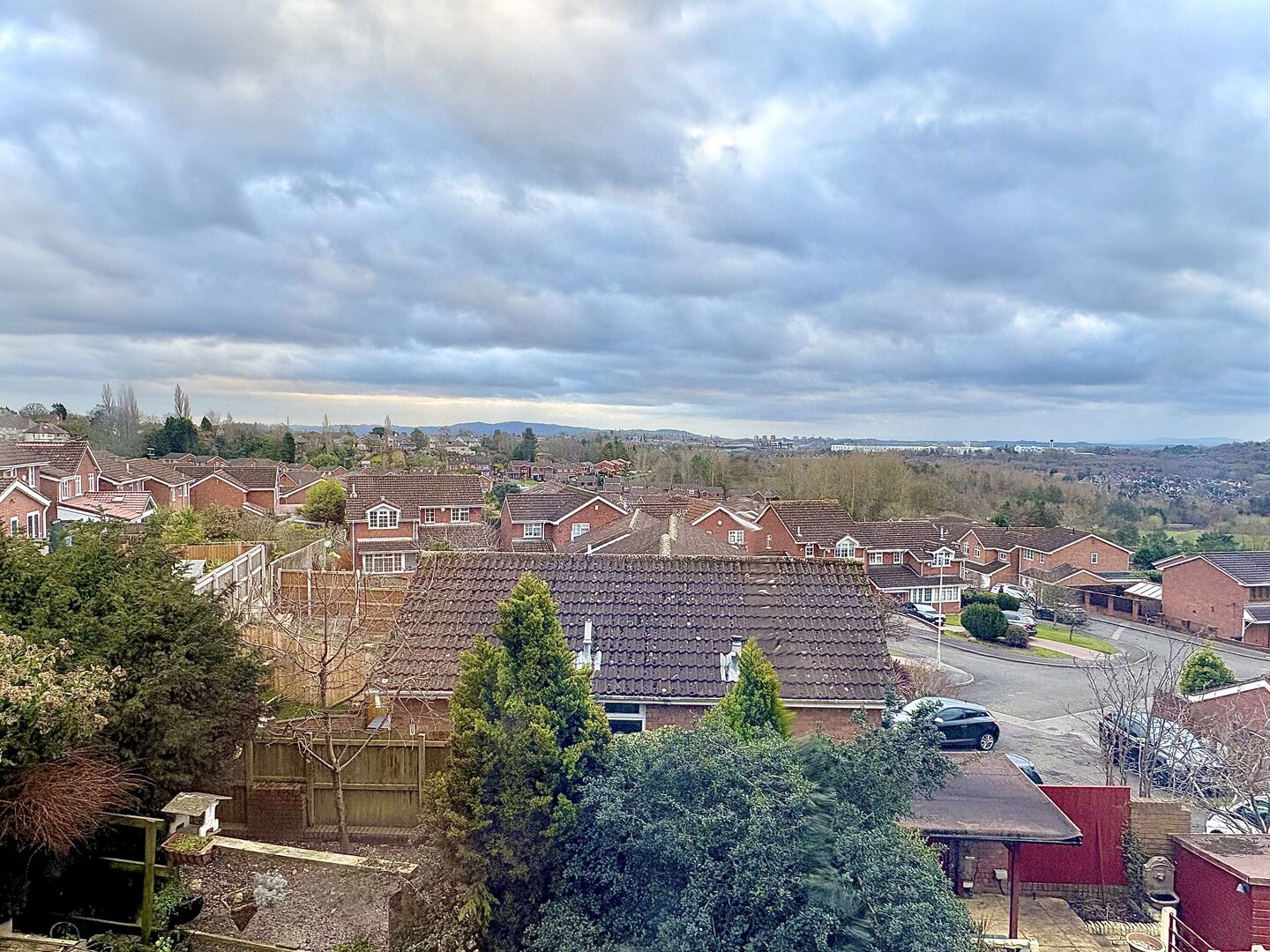 Osberton Drive, MILKING BANK, DY1 2UG