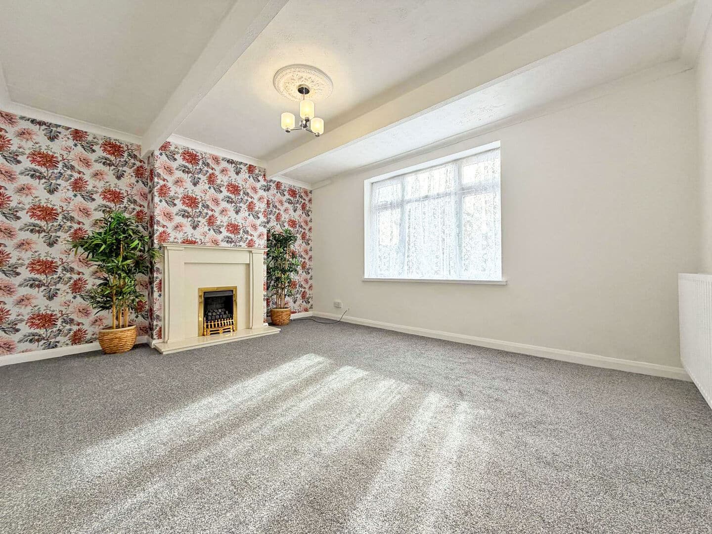 North Oval, UPPER GORNAL, DY3 1XJ