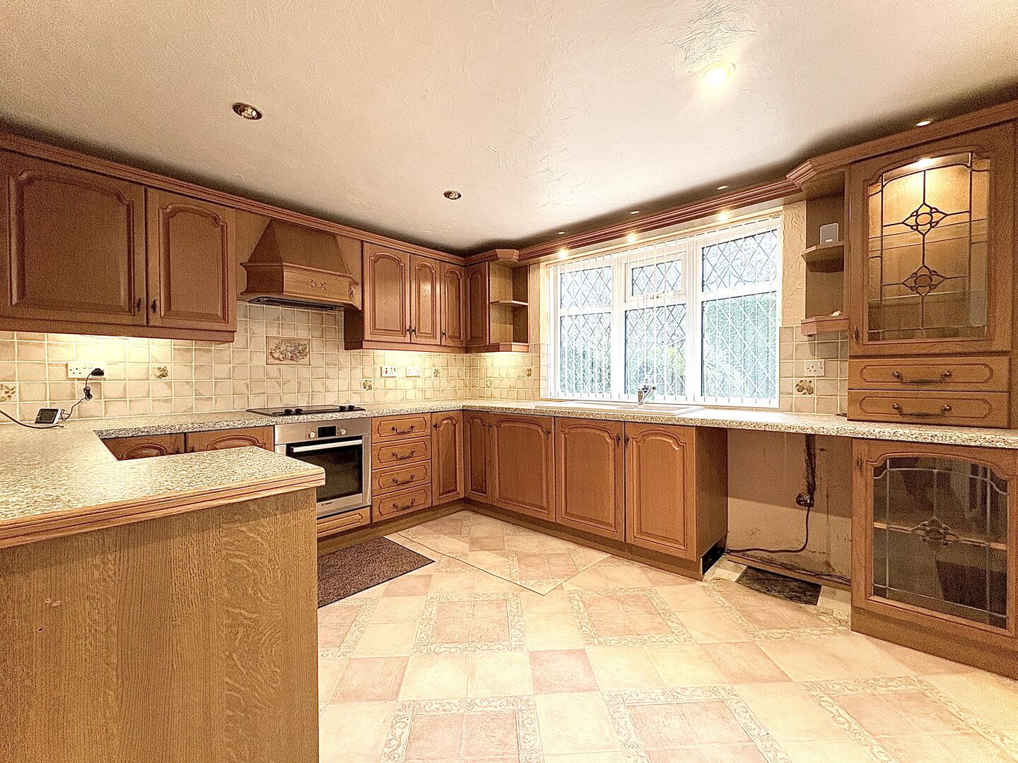 Jackdaw Close, SEDGLEY, DY3 3TS