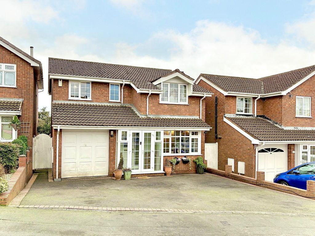 Osberton Drive, MILKING BANK, DY1 2UG