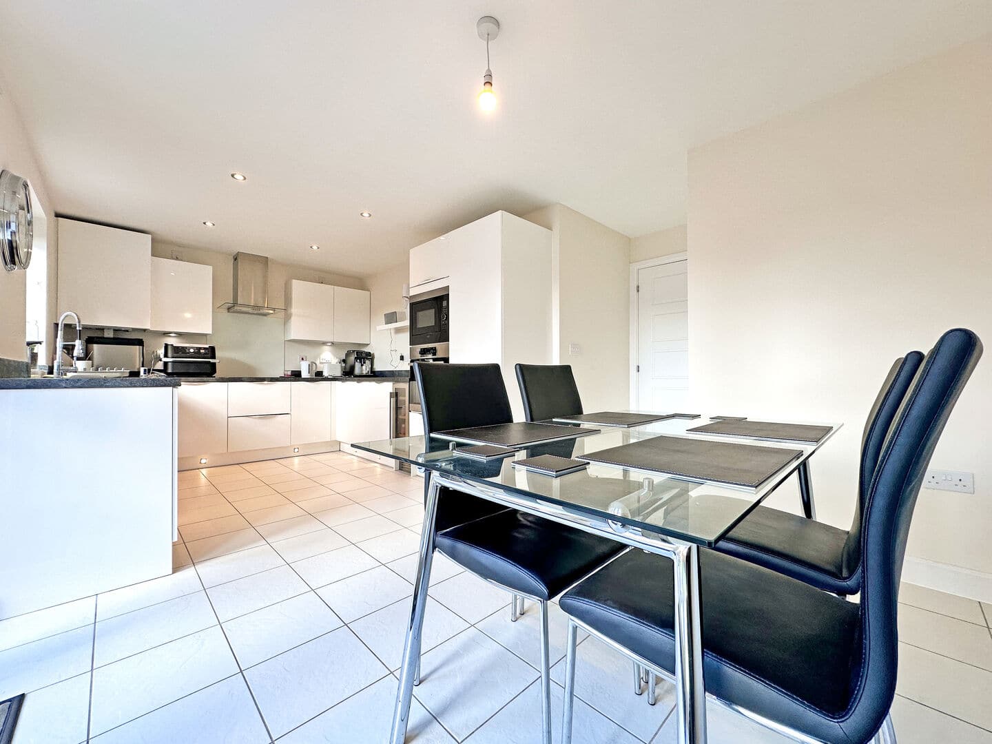 Snetterton Gardens, WOLVERHAMPTON, WV10 6FE