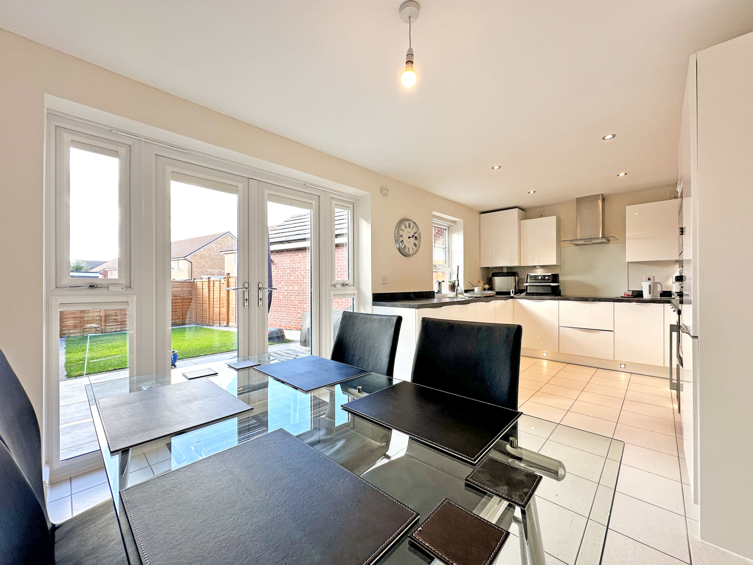 Snetterton Gardens, WOLVERHAMPTON, WV10 6FE