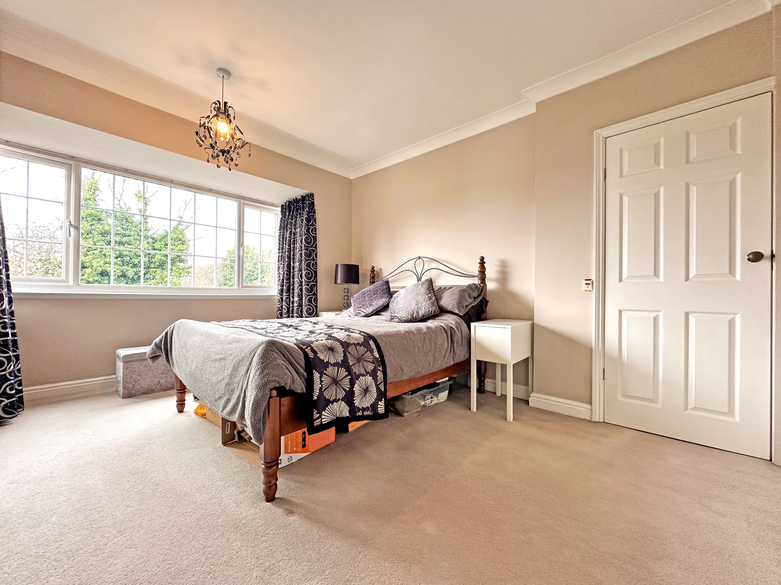 Woodcroft Avenue, FOXYARDS, TIPTON, DY4 8AE