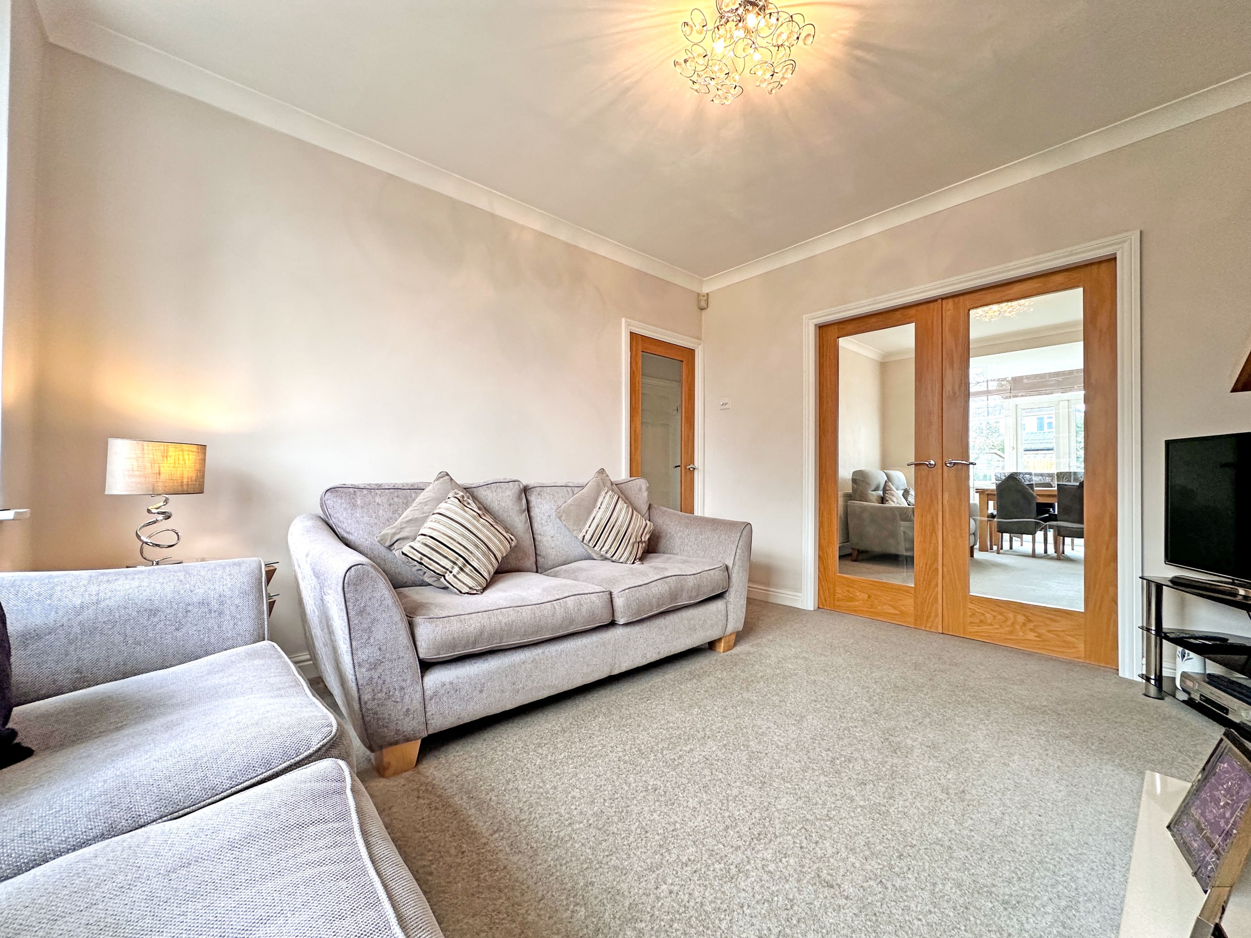 Woodcroft Avenue, FOXYARDS, TIPTON, DY4 8AE