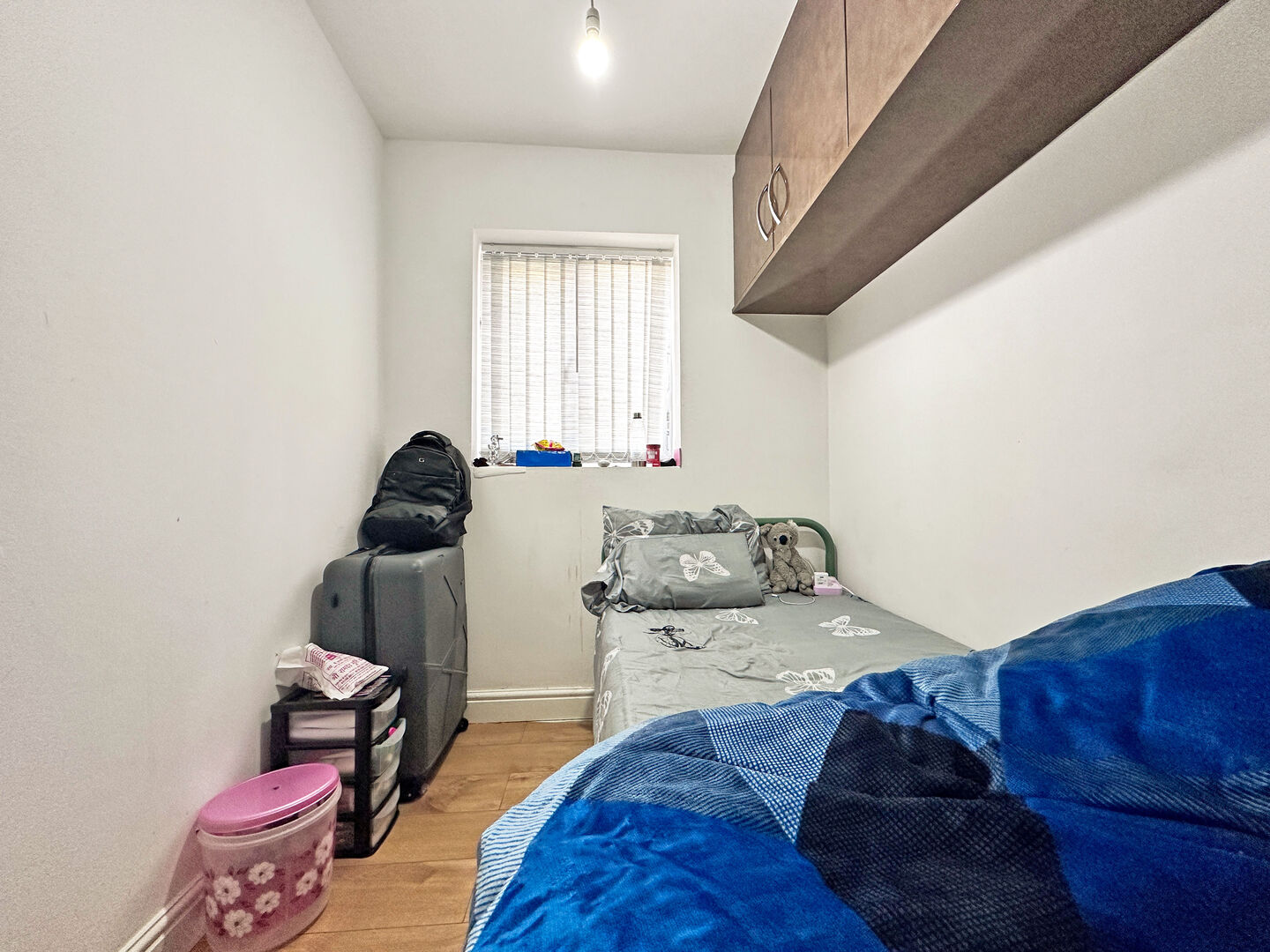 Ratcliff Walk, OLDBURY, B69