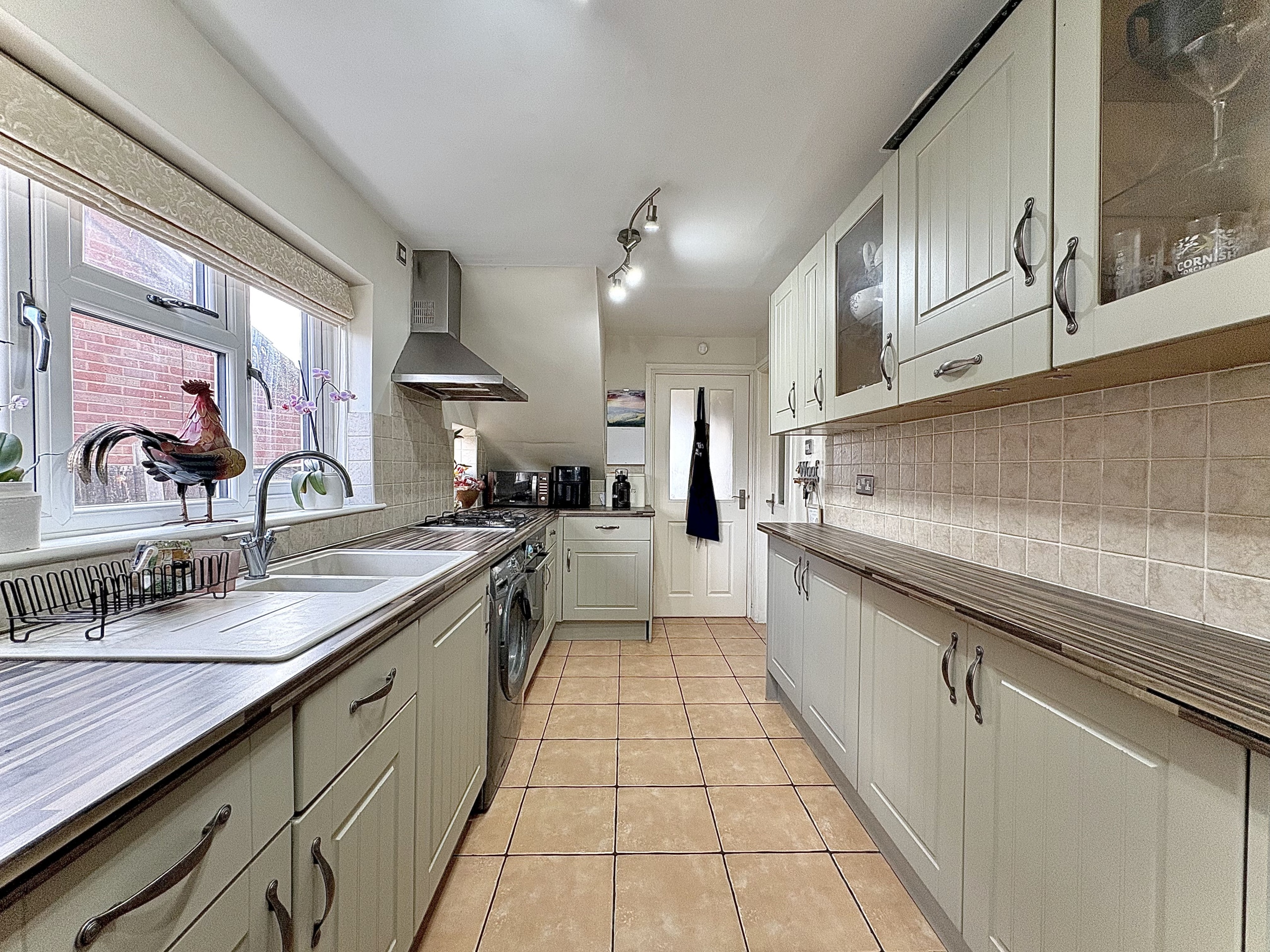Bridgnorth Road, HIMLEY, DY3 4LJ
