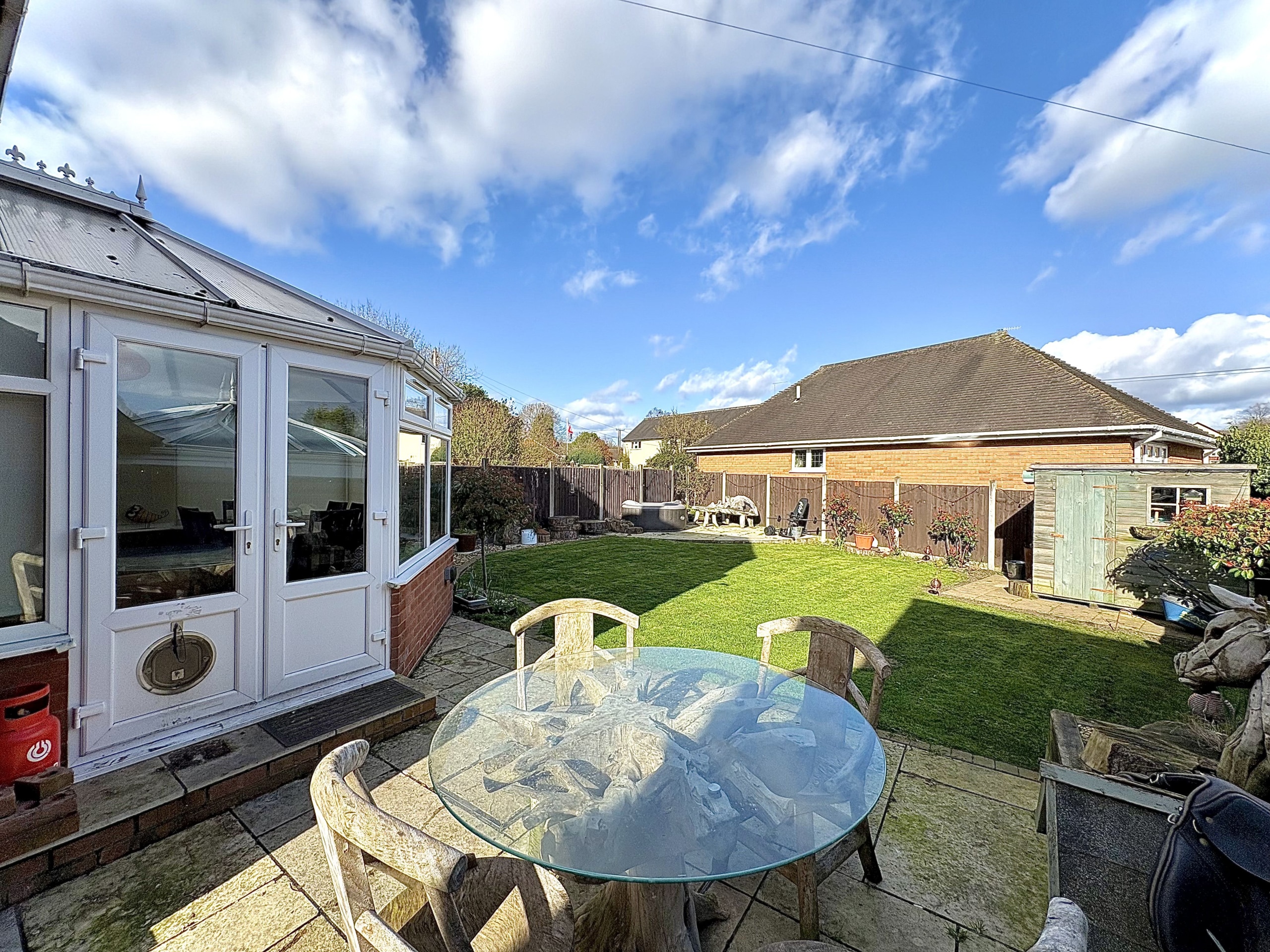 Bridgnorth Road, HIMLEY, DY3 4LJ