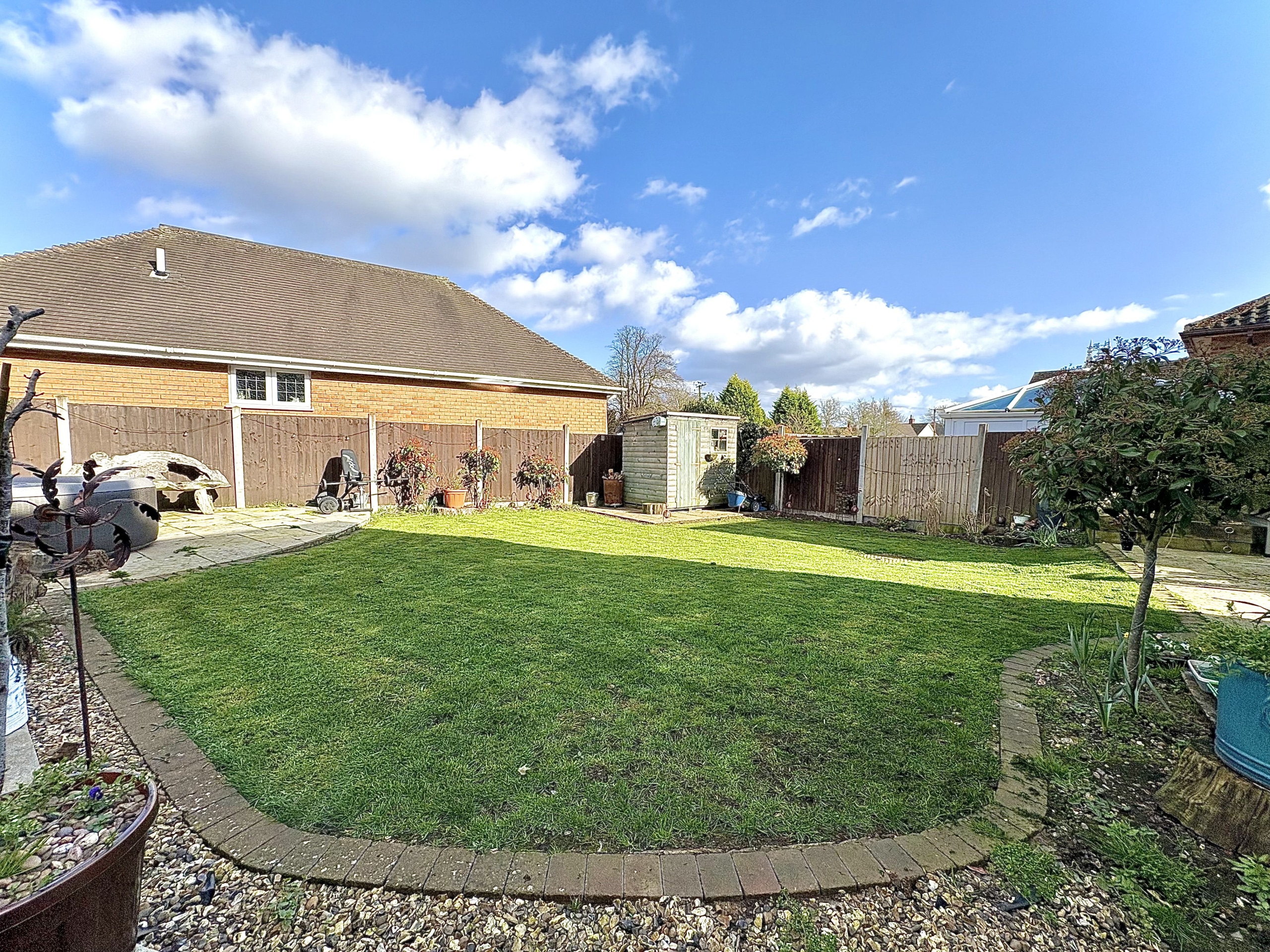 Bridgnorth Road, HIMLEY, DY3 4LJ
