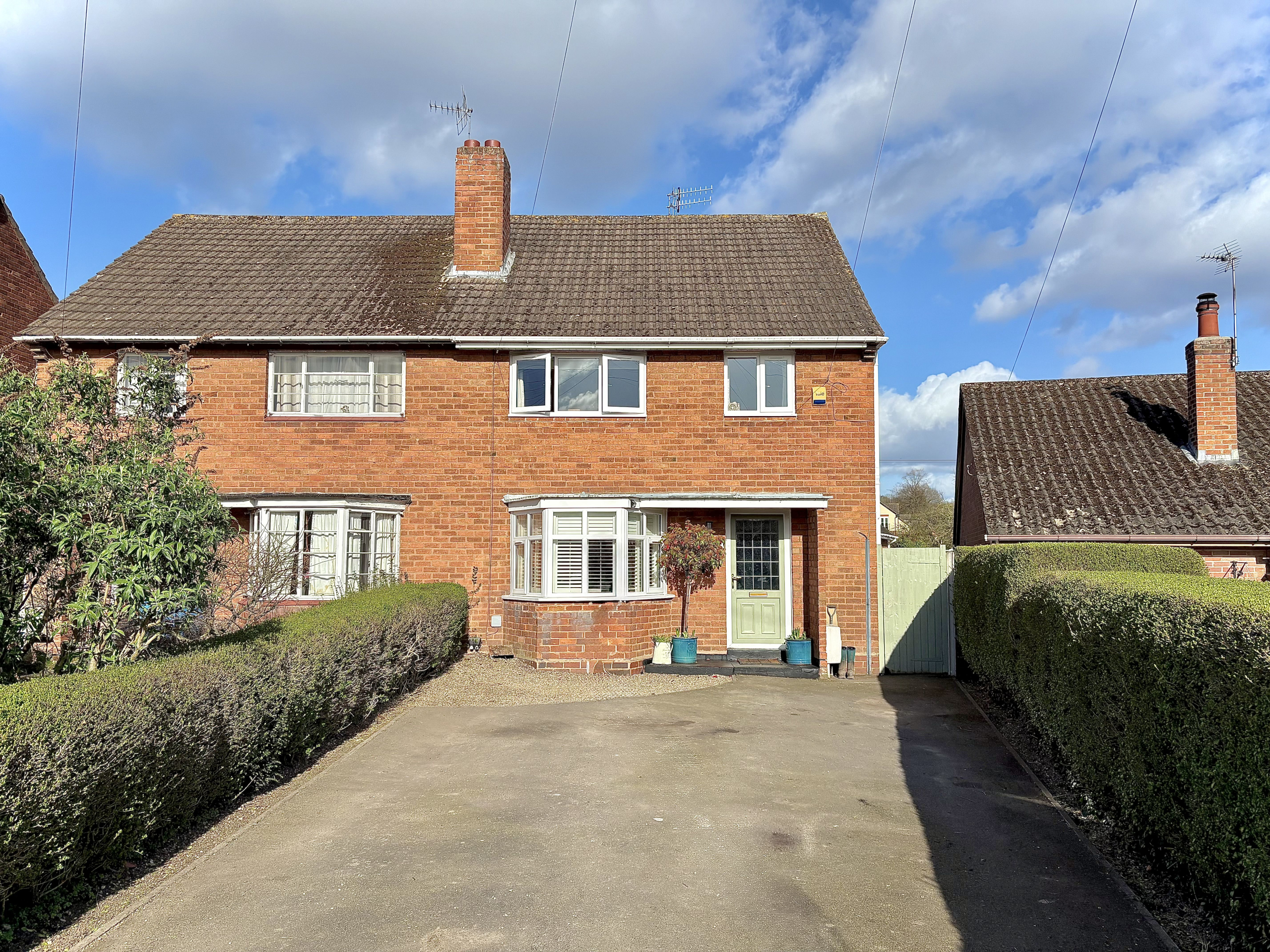Bridgnorth Road, HIMLEY, DY3 4LJ