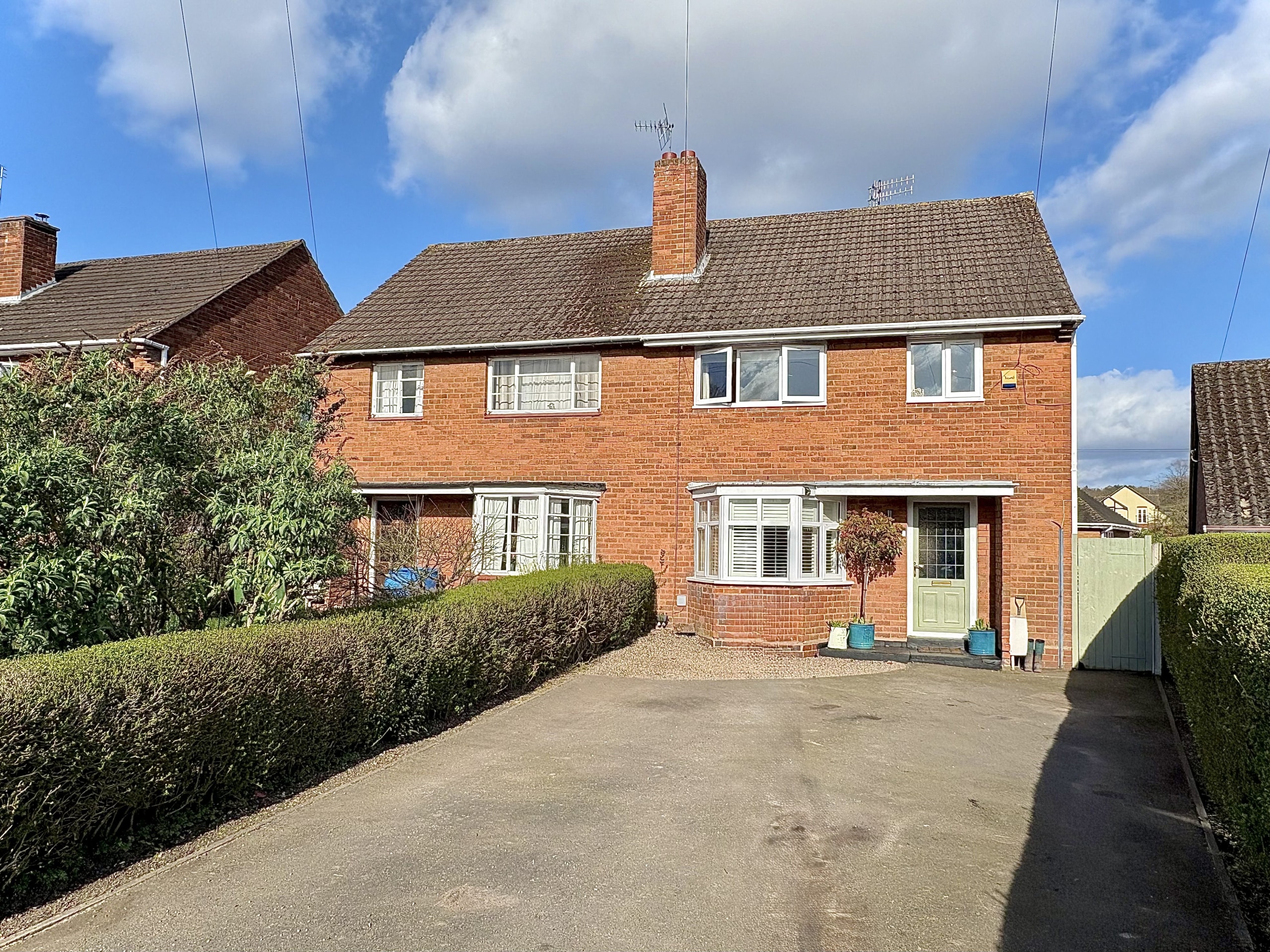 Bridgnorth Road, HIMLEY, DY3 4LJ