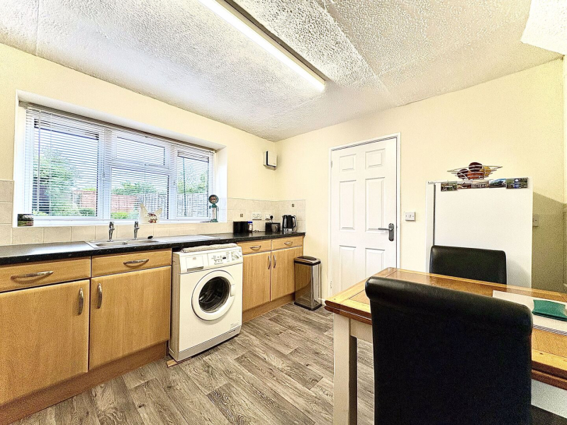 Raleigh Road, Bilston, WV14 8ED