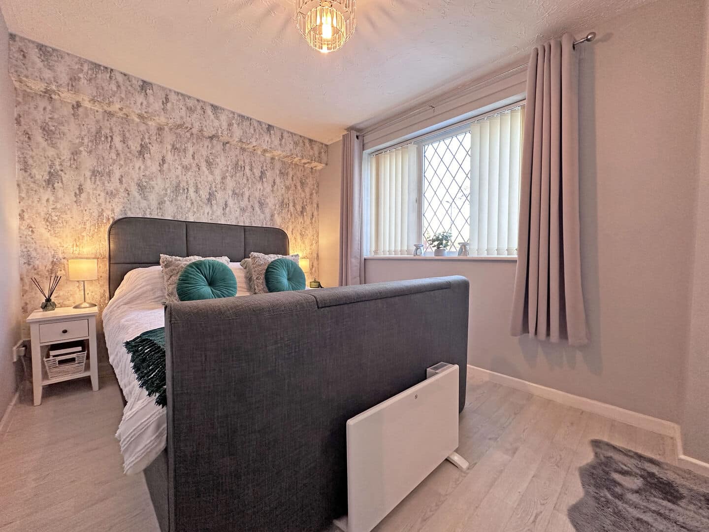 Wordsworth Close, TIPTON, DY4 0TQ