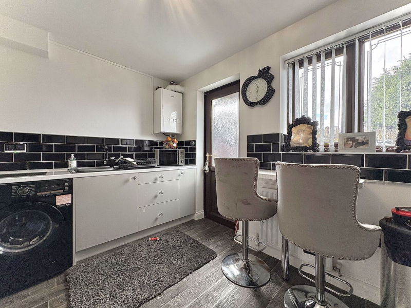 Highland Road, UPPER GORNAL, DY1 3BT