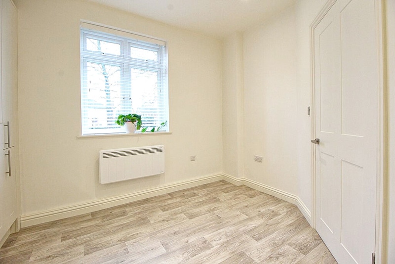 Birmingham New Road, COSELEY, WV14 9PR