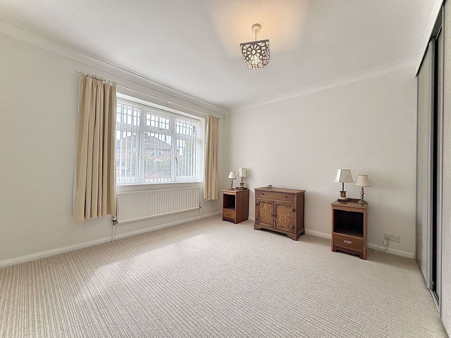 Gospel End Road, SEDGLEY, DY3 3LT