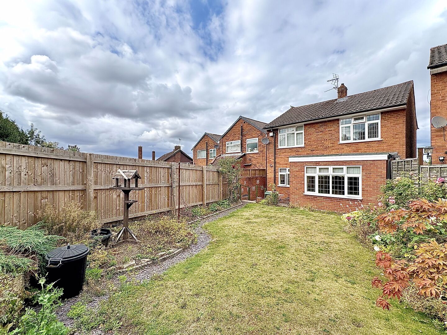 Gospel End Road, SEDGLEY, DY3 3LT