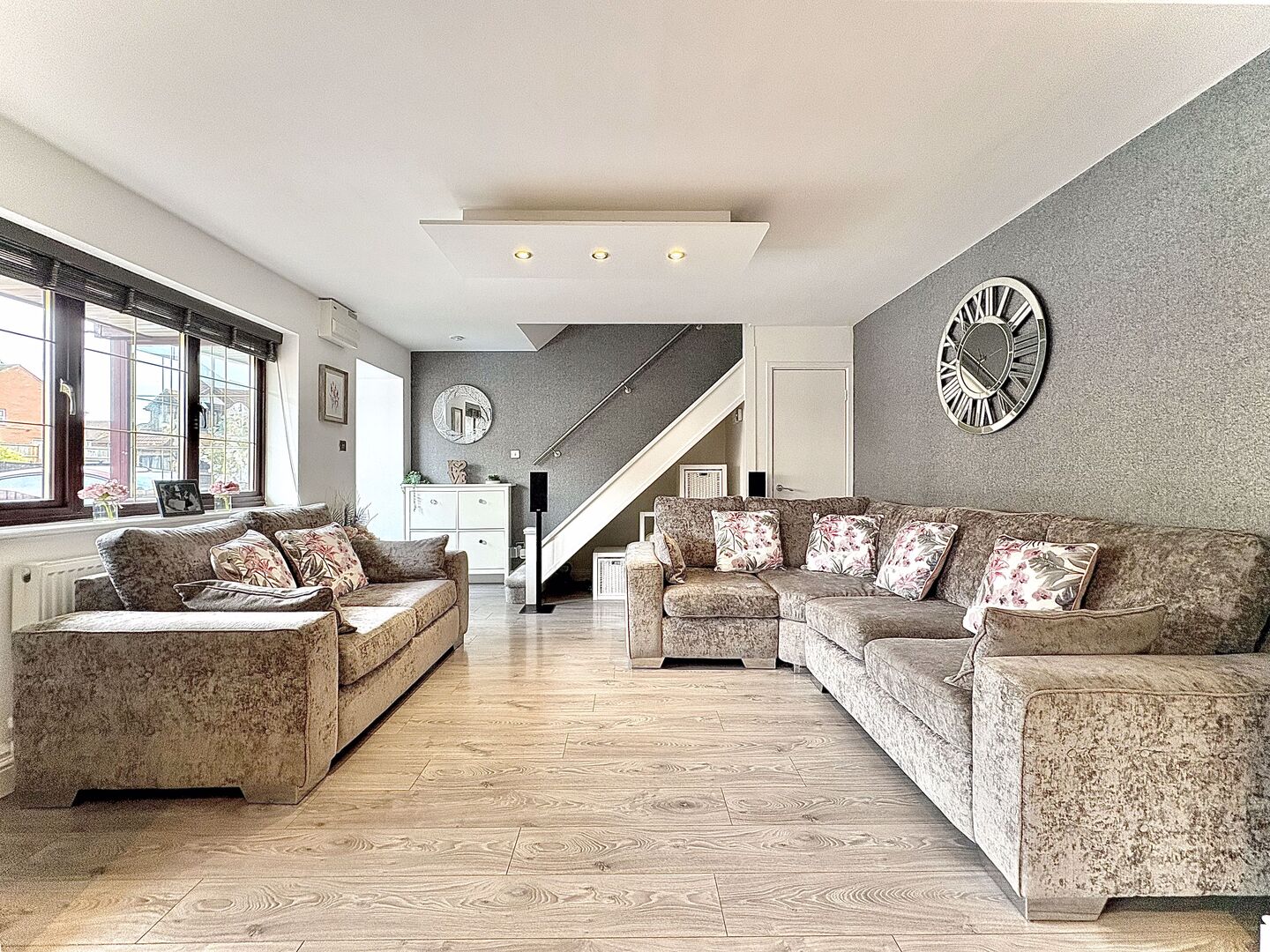 Julie Croft, Bilston, WV14 8YT