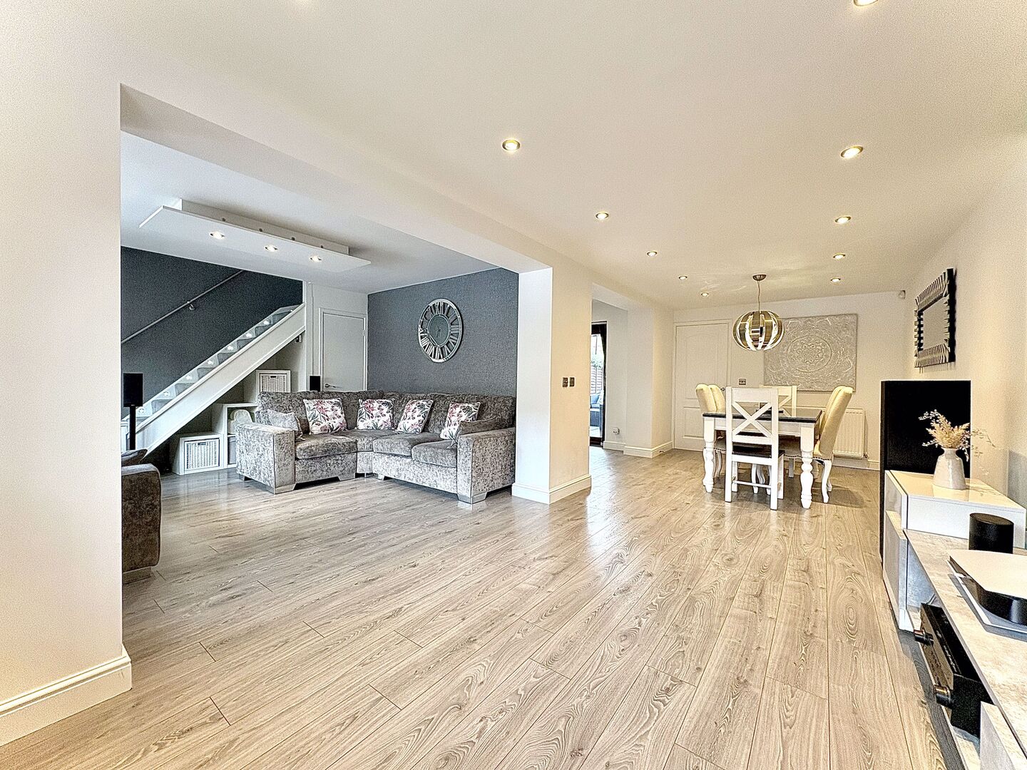 Julie Croft, Bilston, WV14 8YT