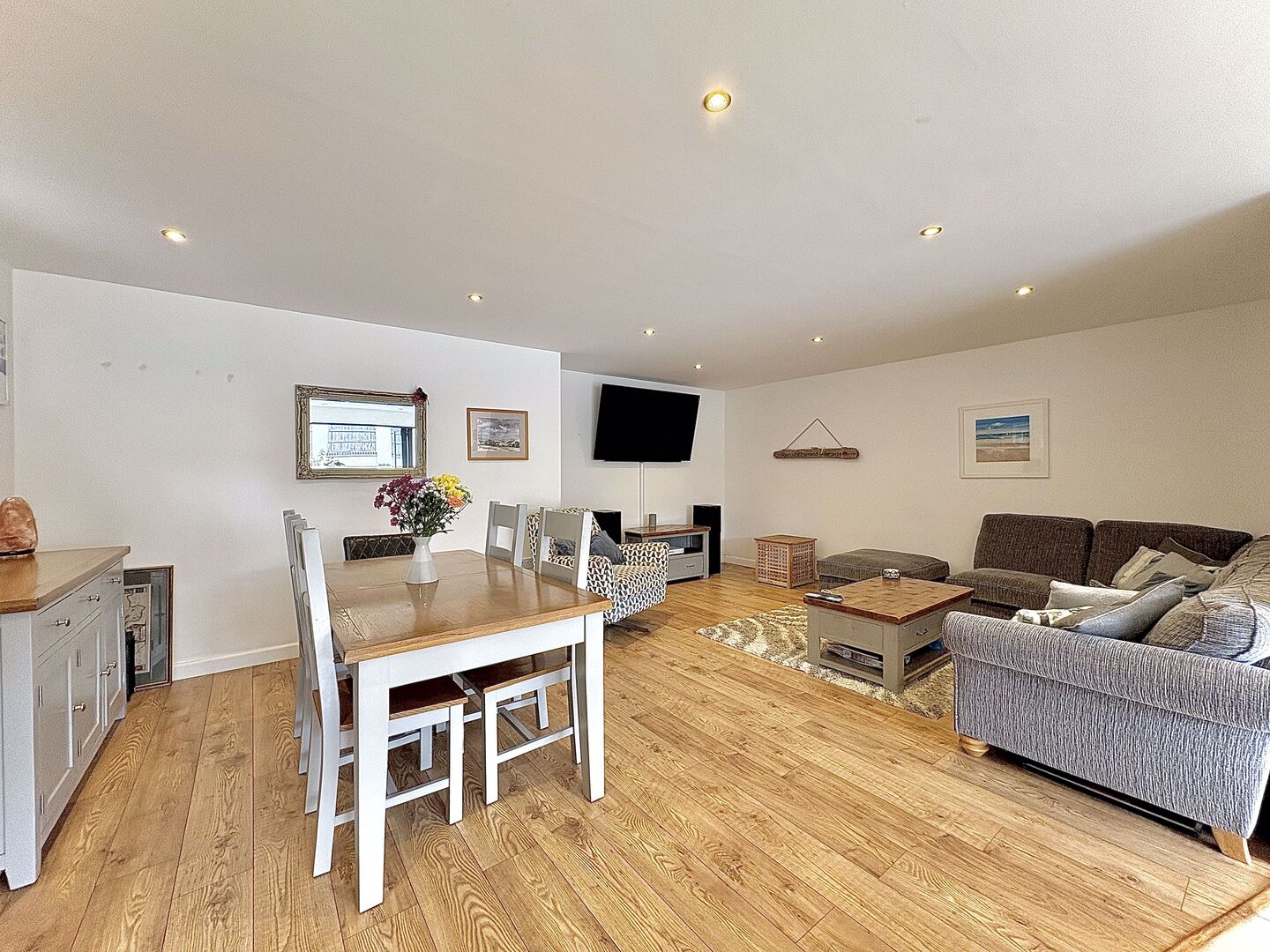 Eve Lane, UPPER GORNAL, DY1 3TY