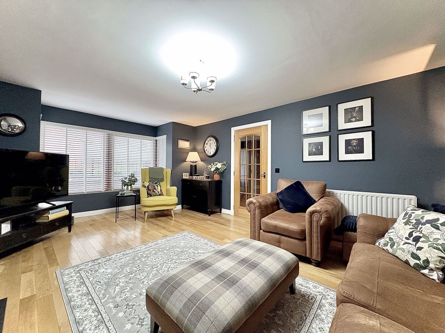 Sandstone Close, LOWER GORNAL, DY3 2EQ