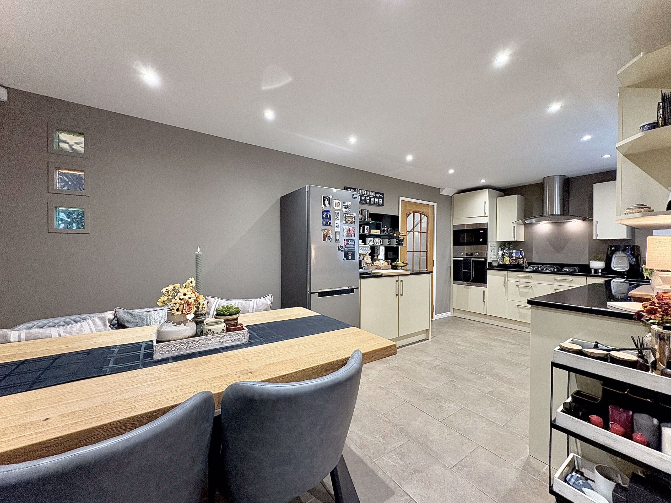 Sandstone Close, LOWER GORNAL, DY3 2EQ