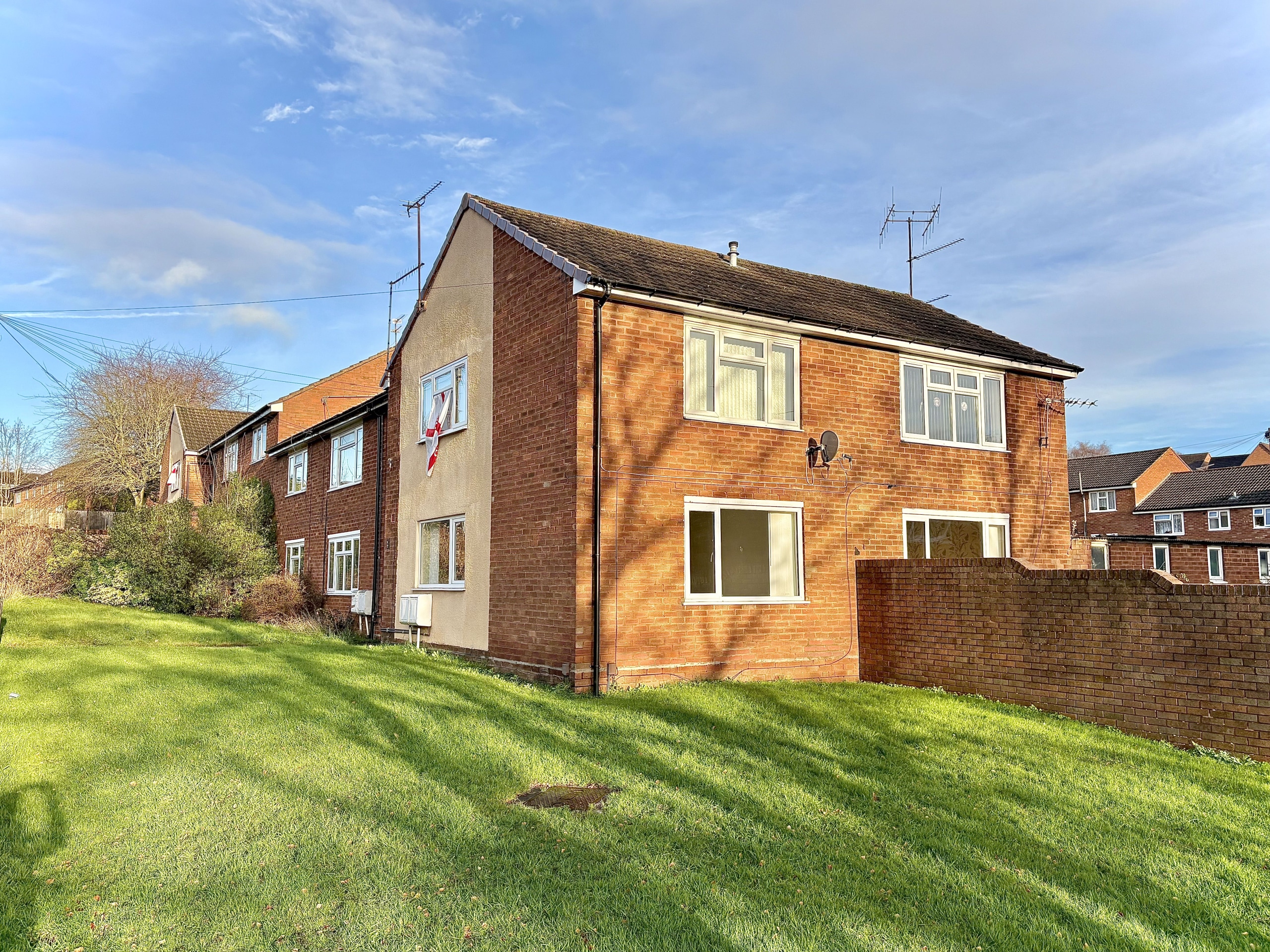 Kennedy Crescent, LOWER GORNAL, DY3 2JG