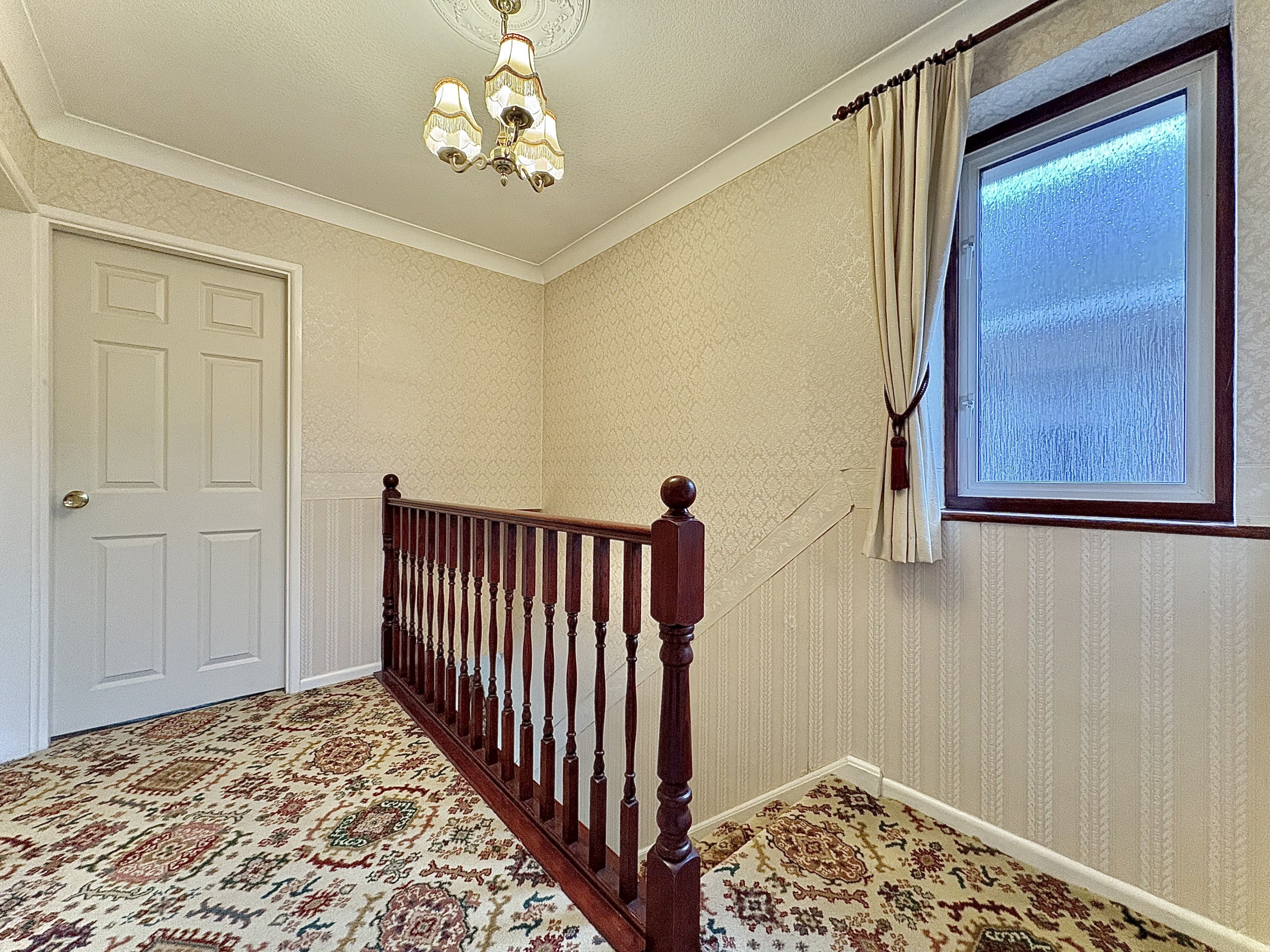 Cotwall End Road, LOWER GORNAL, DY3 3EJ