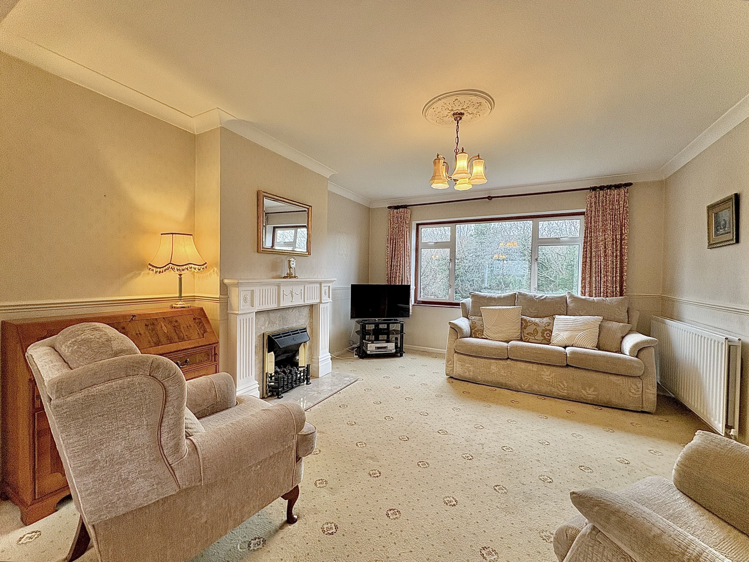 Cotwall End Road, LOWER GORNAL, DY3 3EJ