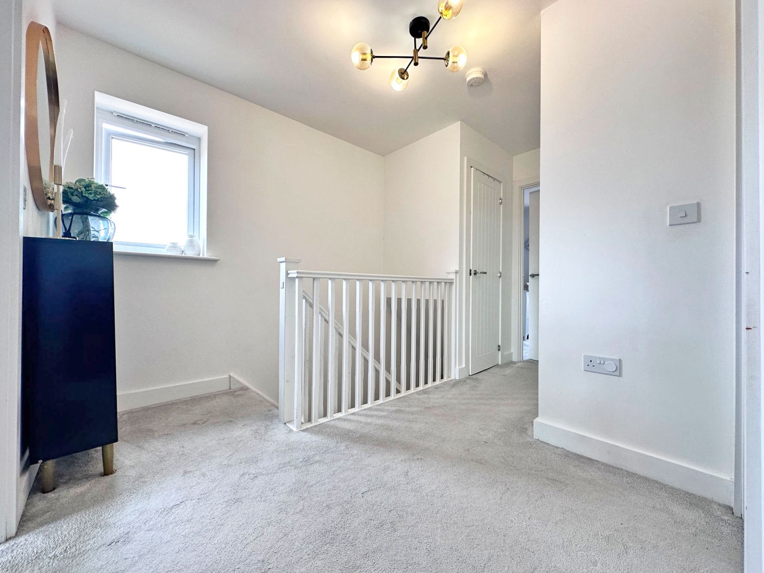 Laura Roberts Close, WEST BROMWICH, B70 0FJ