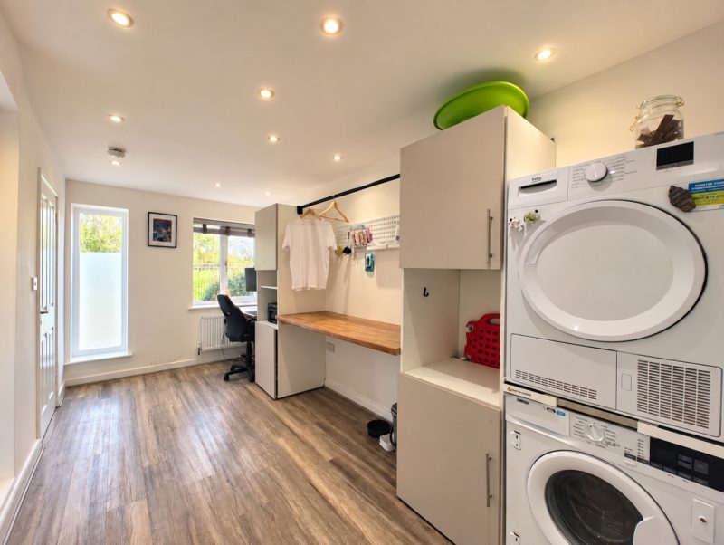 Hawkinge Close, Ettingshall, WV2