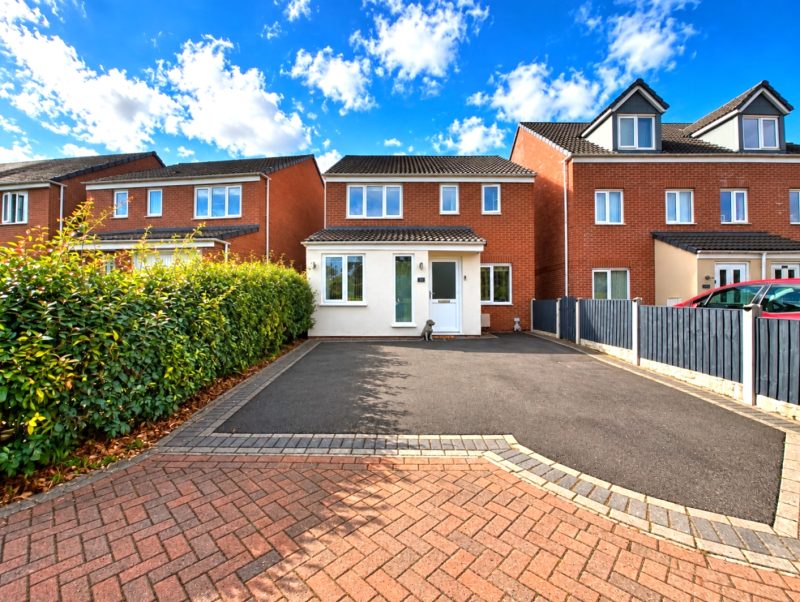 Hawkinge Close, Ettingshall, WV2