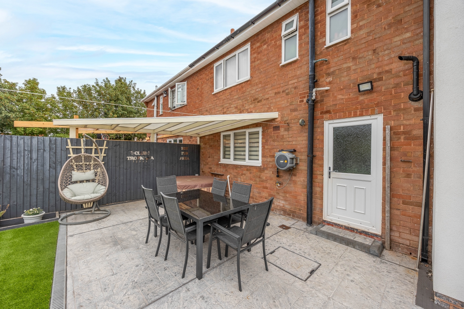 Summer Lane, Walsall, WS4