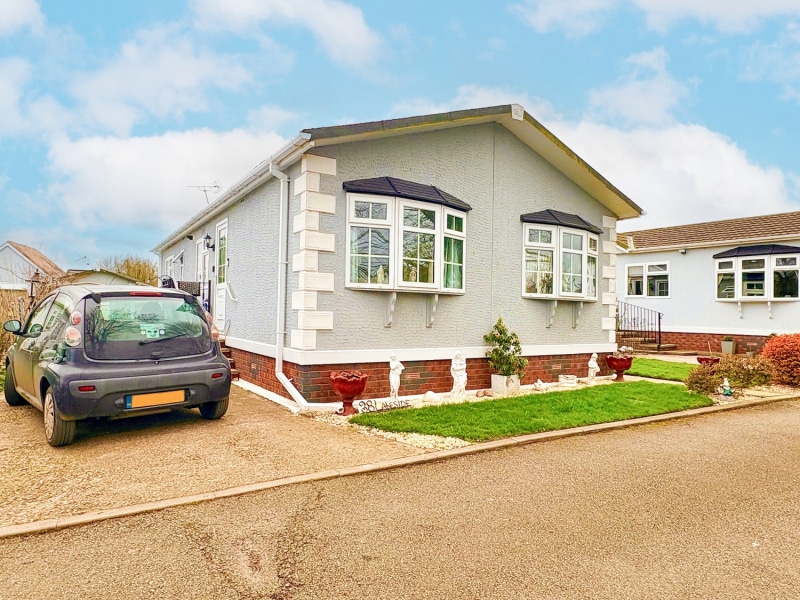 Sunnybank, Lapley, ST19