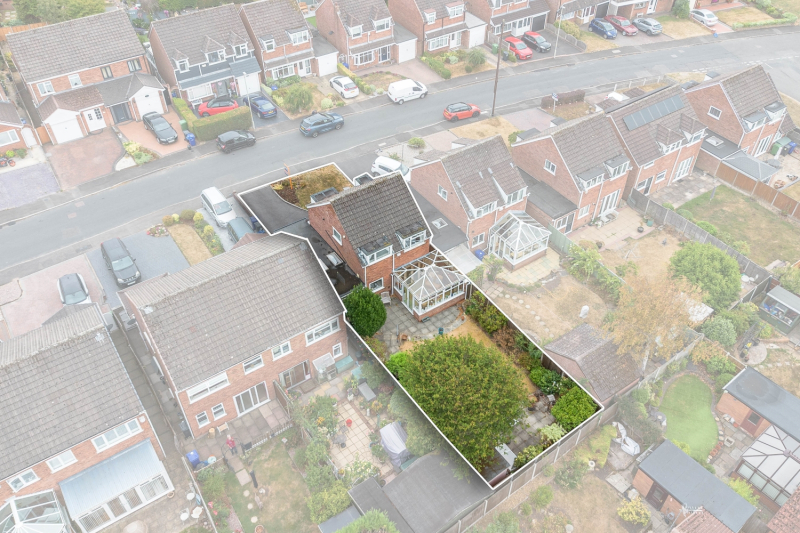 Alderdale Avenue, SEDGLEY, DY3