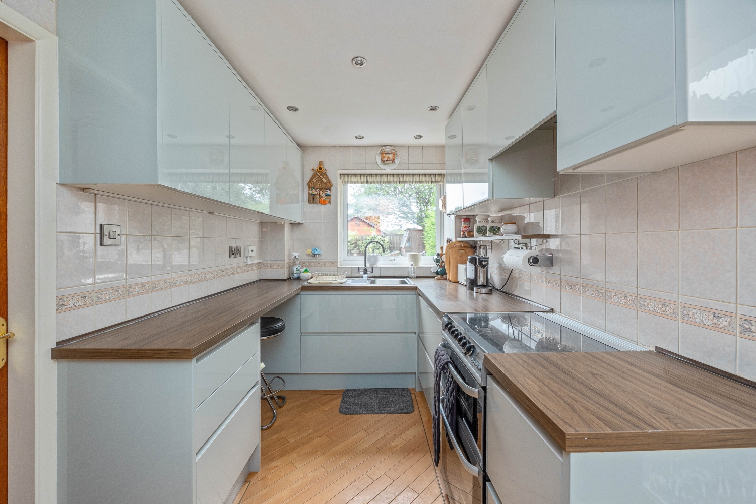 Alderdale Avenue, SEDGLEY, DY3