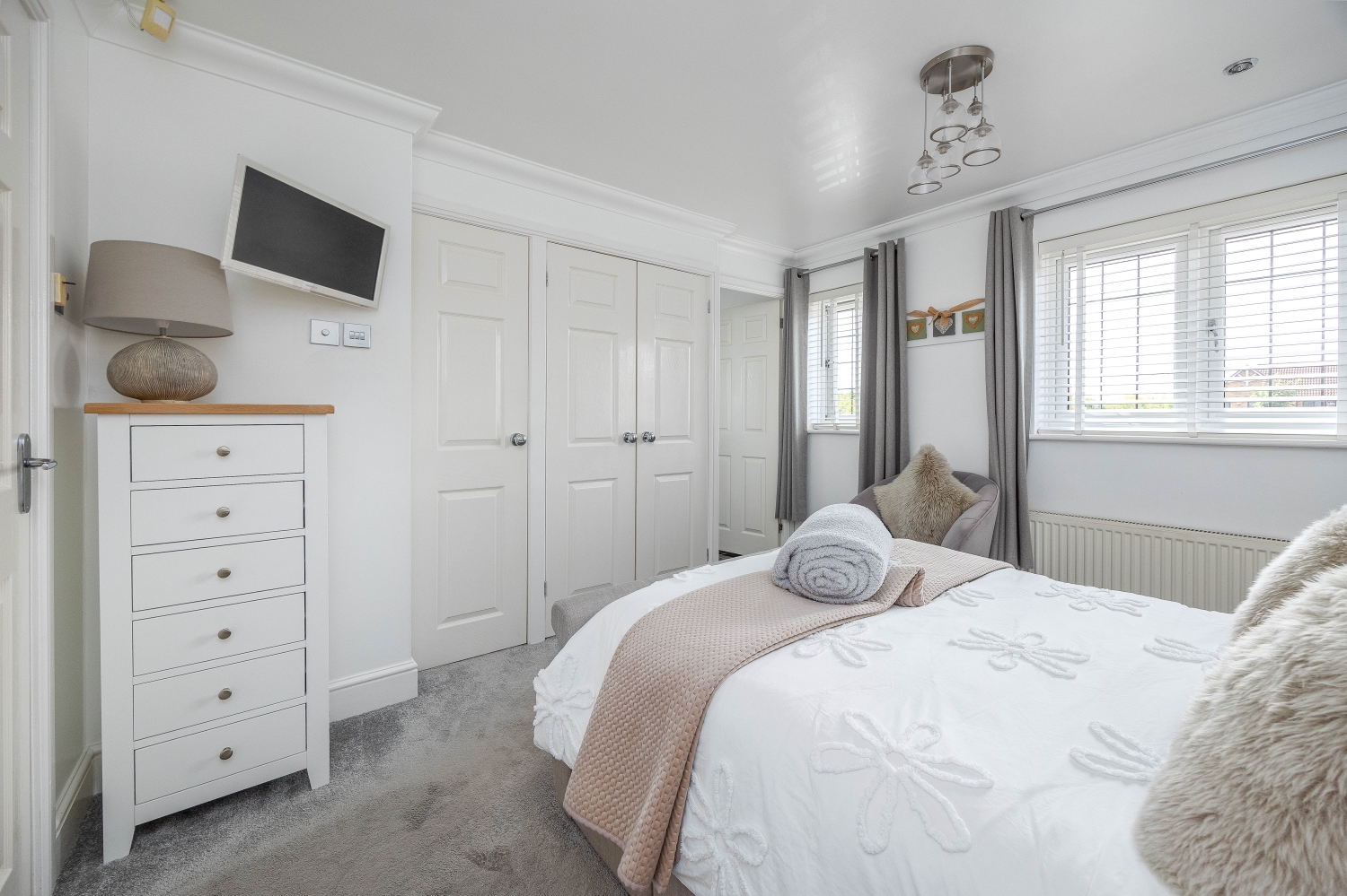 Bure Grove, Willenhall, WV13