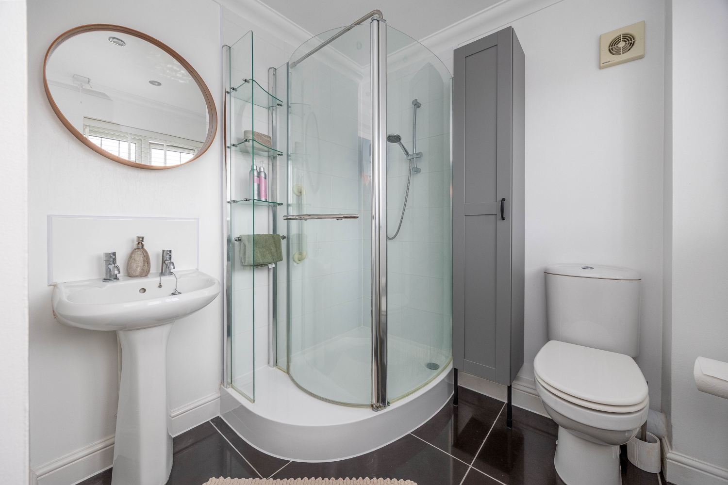 Bure Grove, Willenhall, WV13