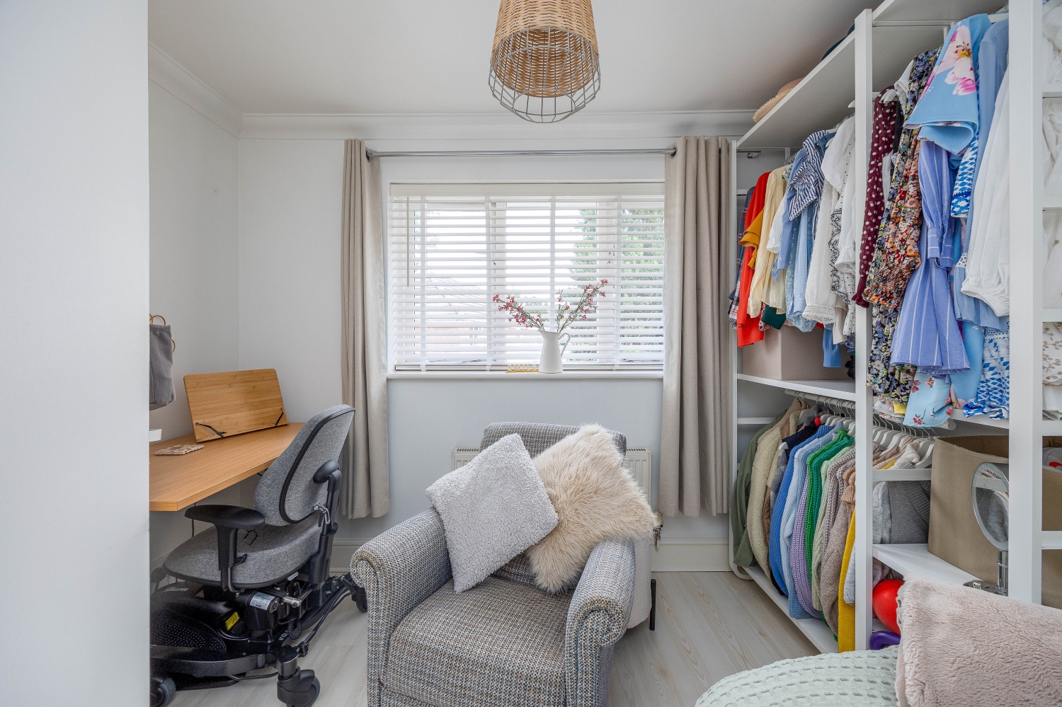 Bure Grove, Willenhall, WV13